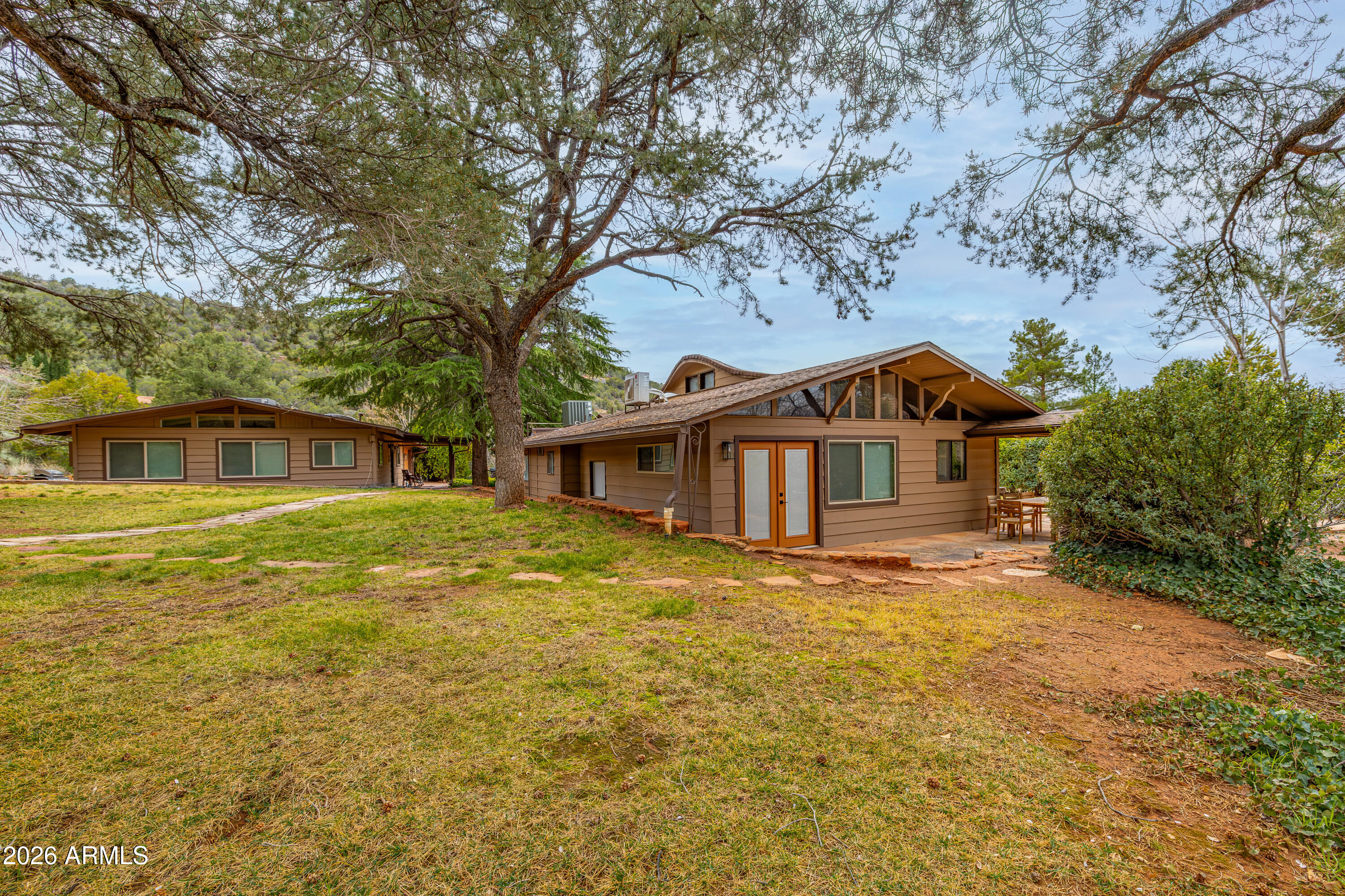 SADDLEROCK HOMES - Residential
