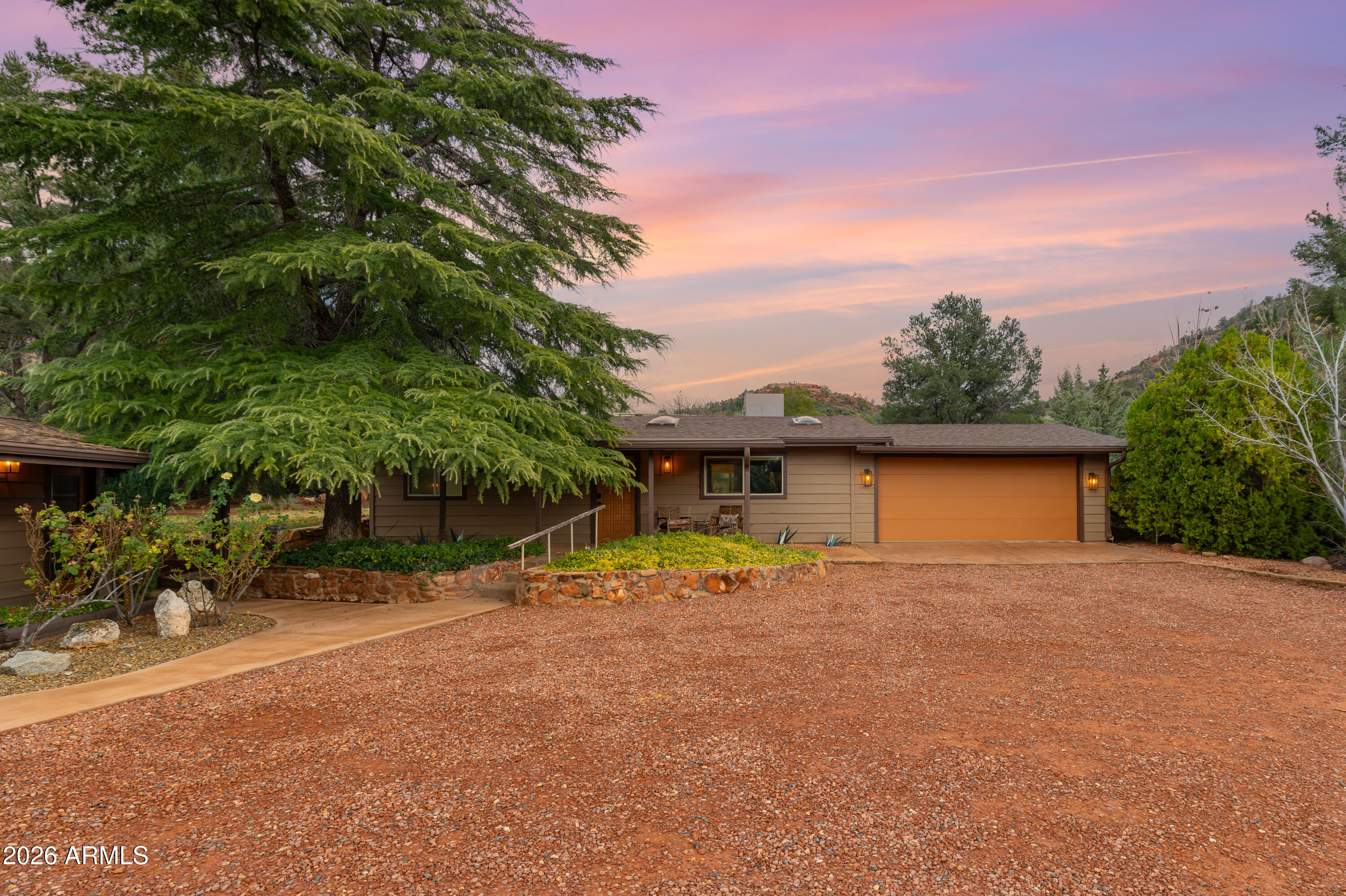SADDLEROCK HOMES - Residential