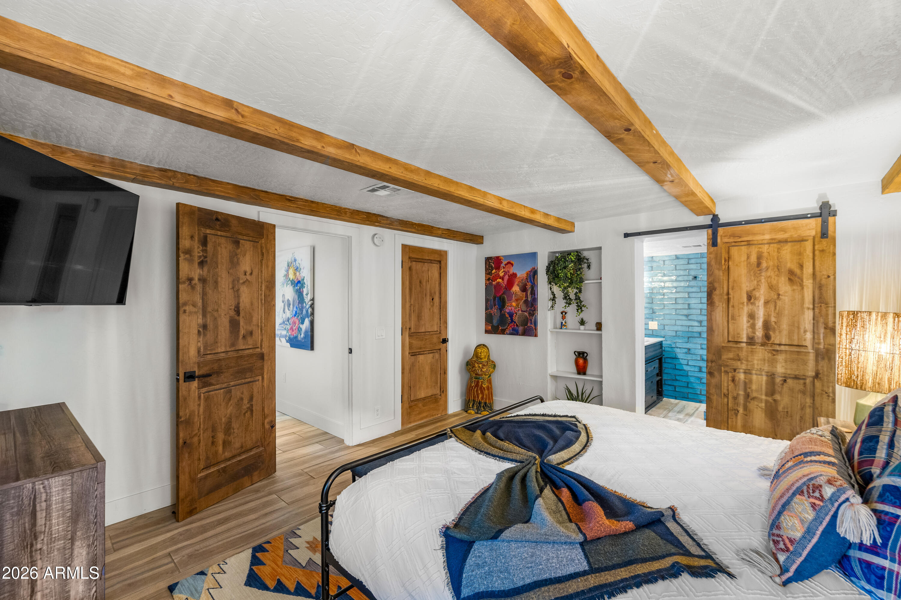 SADDLEROCK HOMES - Residential