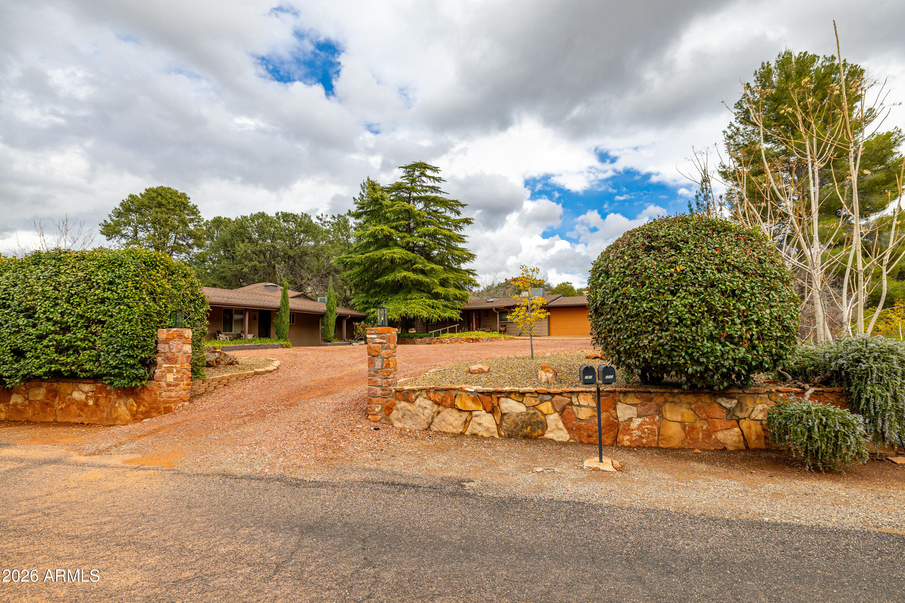 SADDLEROCK HOMES - Residential