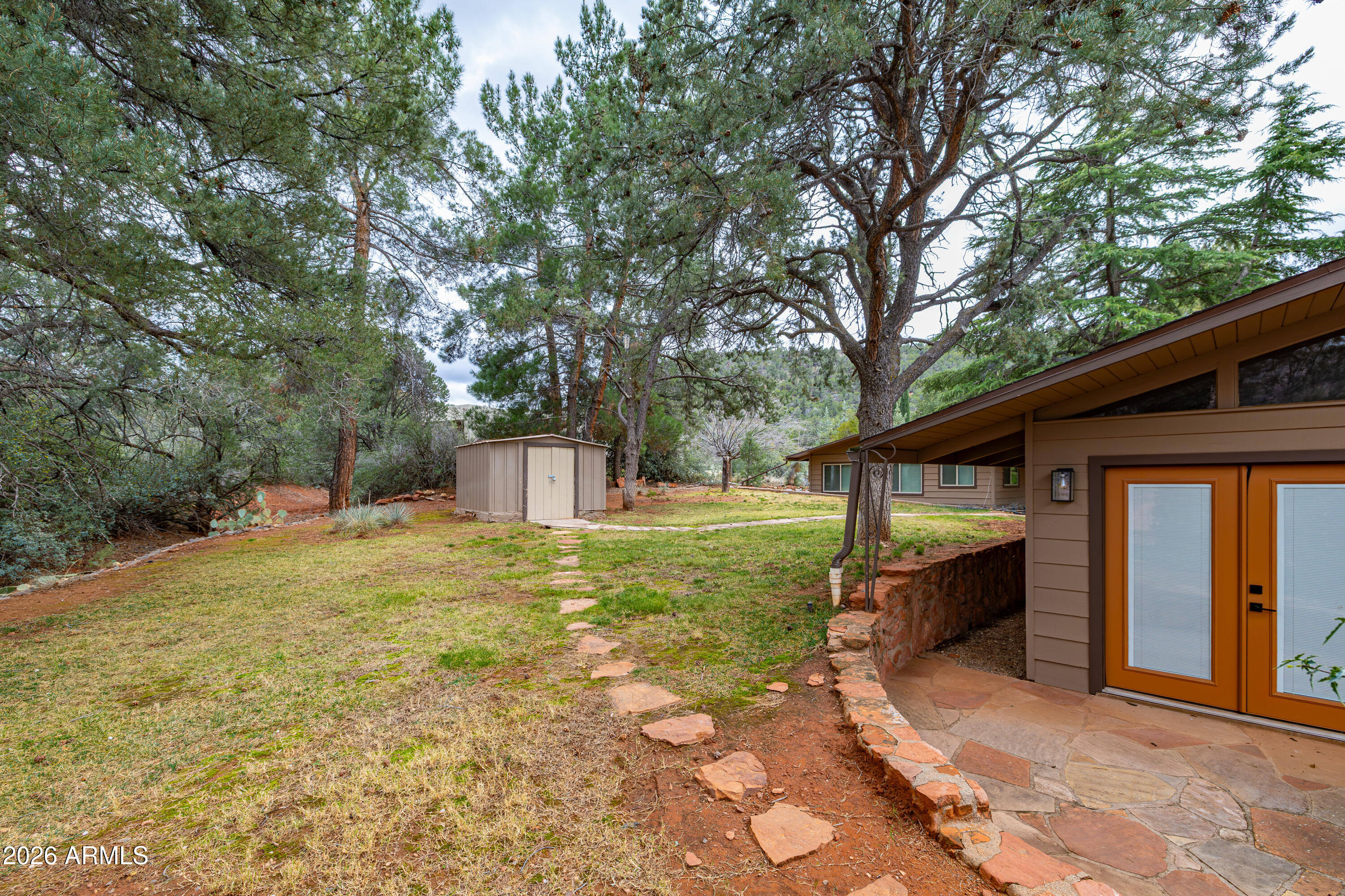 SADDLEROCK HOMES - Residential