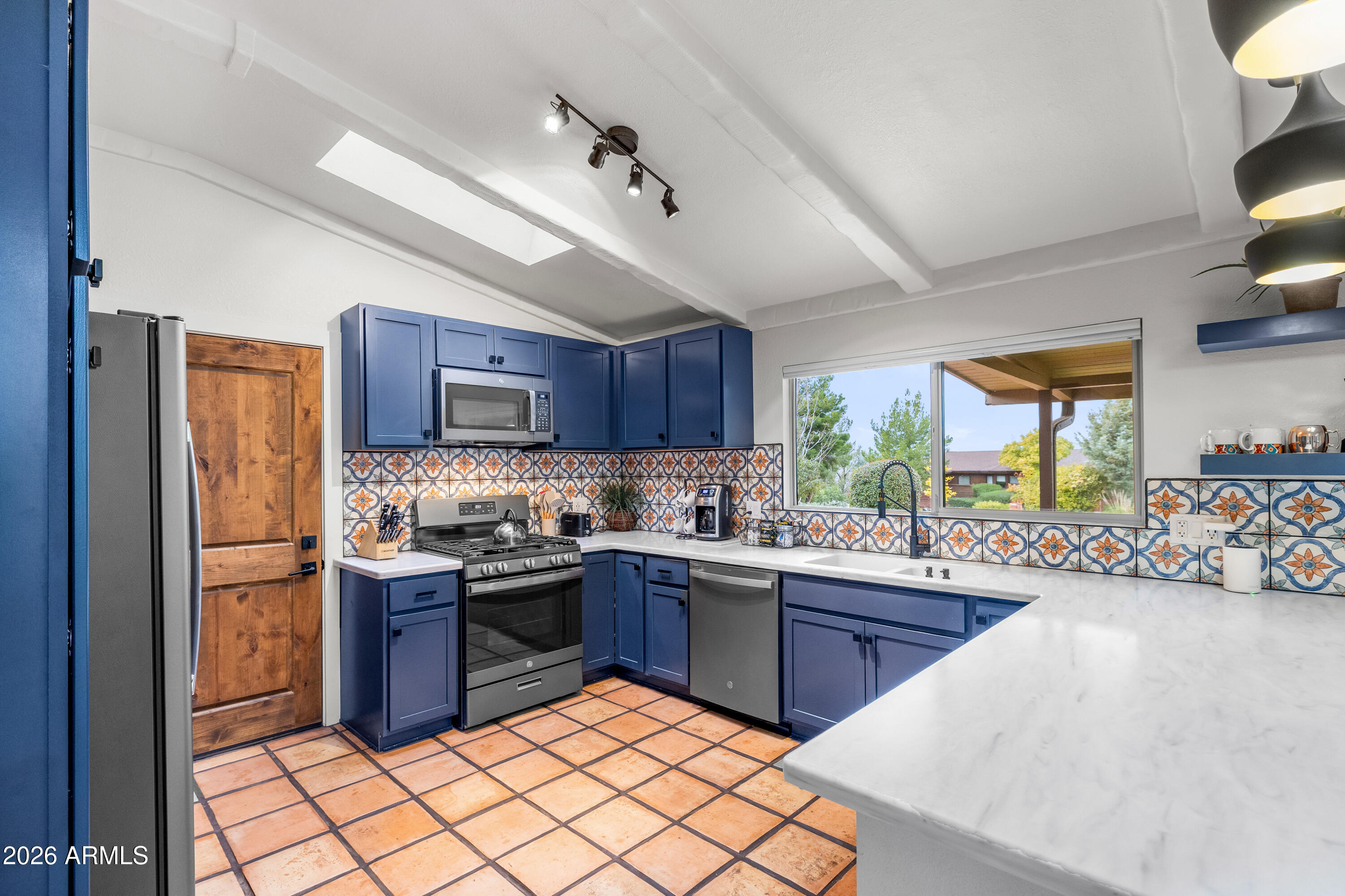 SADDLEROCK HOMES - Residential