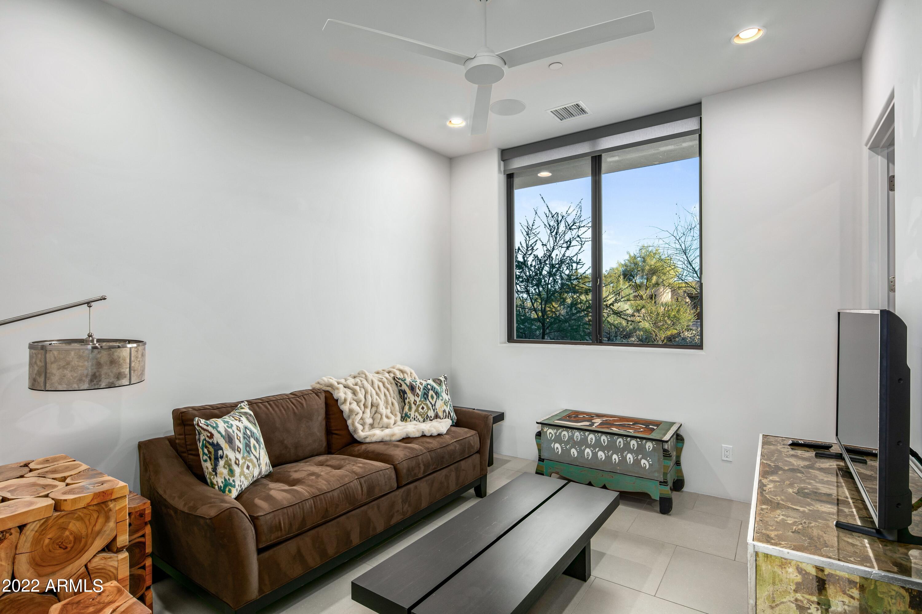 DESERT MOUNTAIN PHASE 1 UNIT 1 LOT 1-205 TR A - Residential