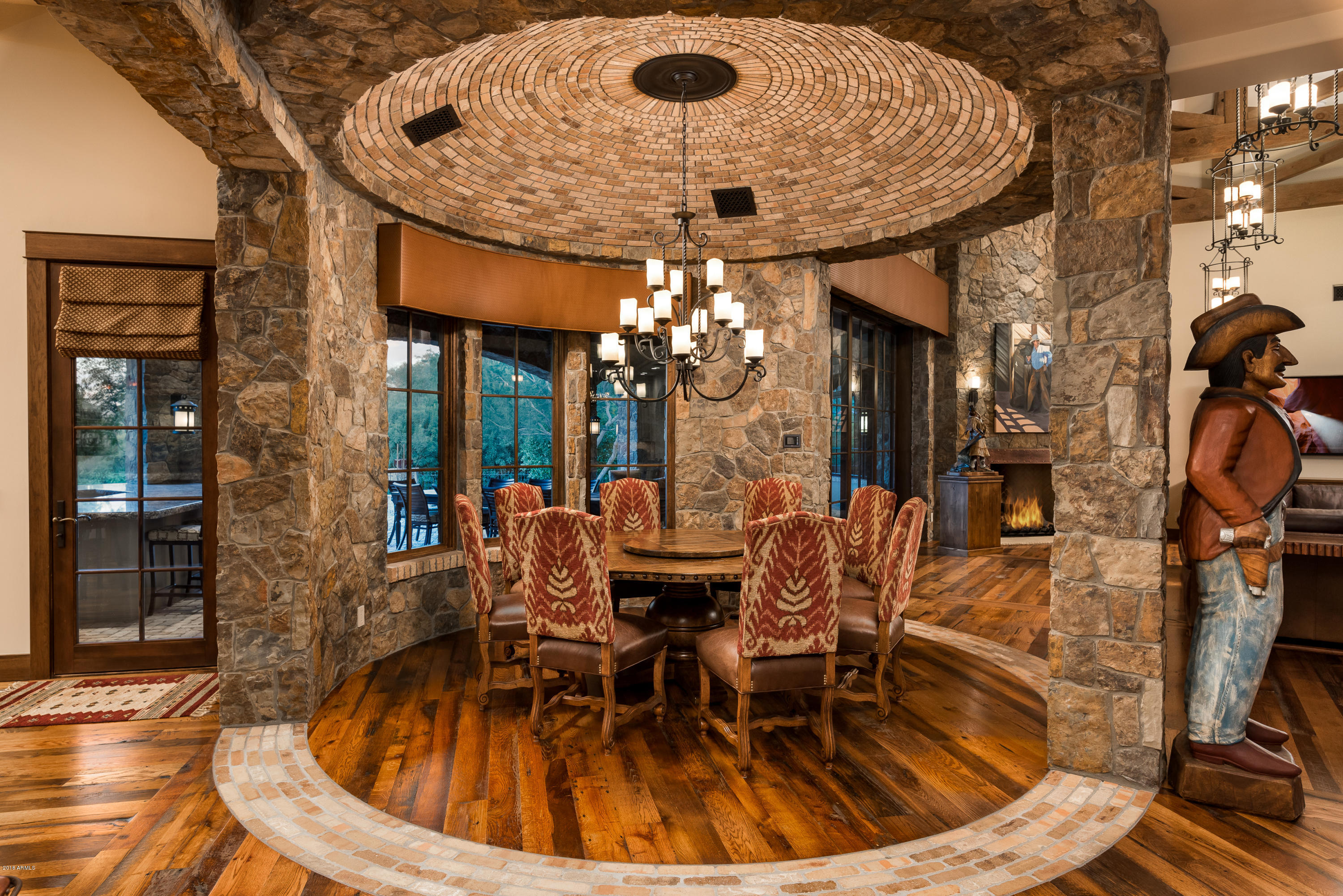 MUMMY MOUNTAIN PARK - Residential
