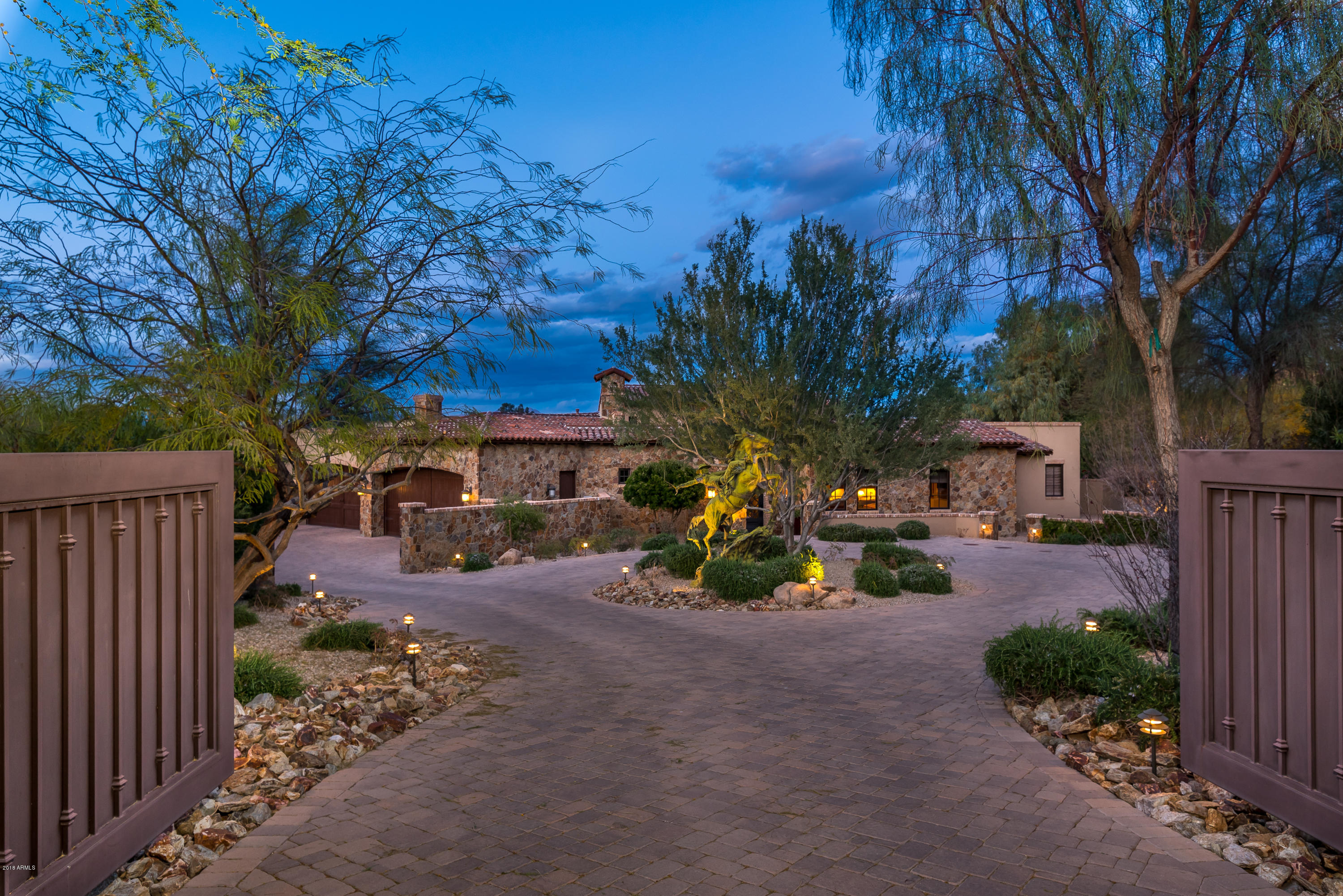 MUMMY MOUNTAIN PARK - Residential