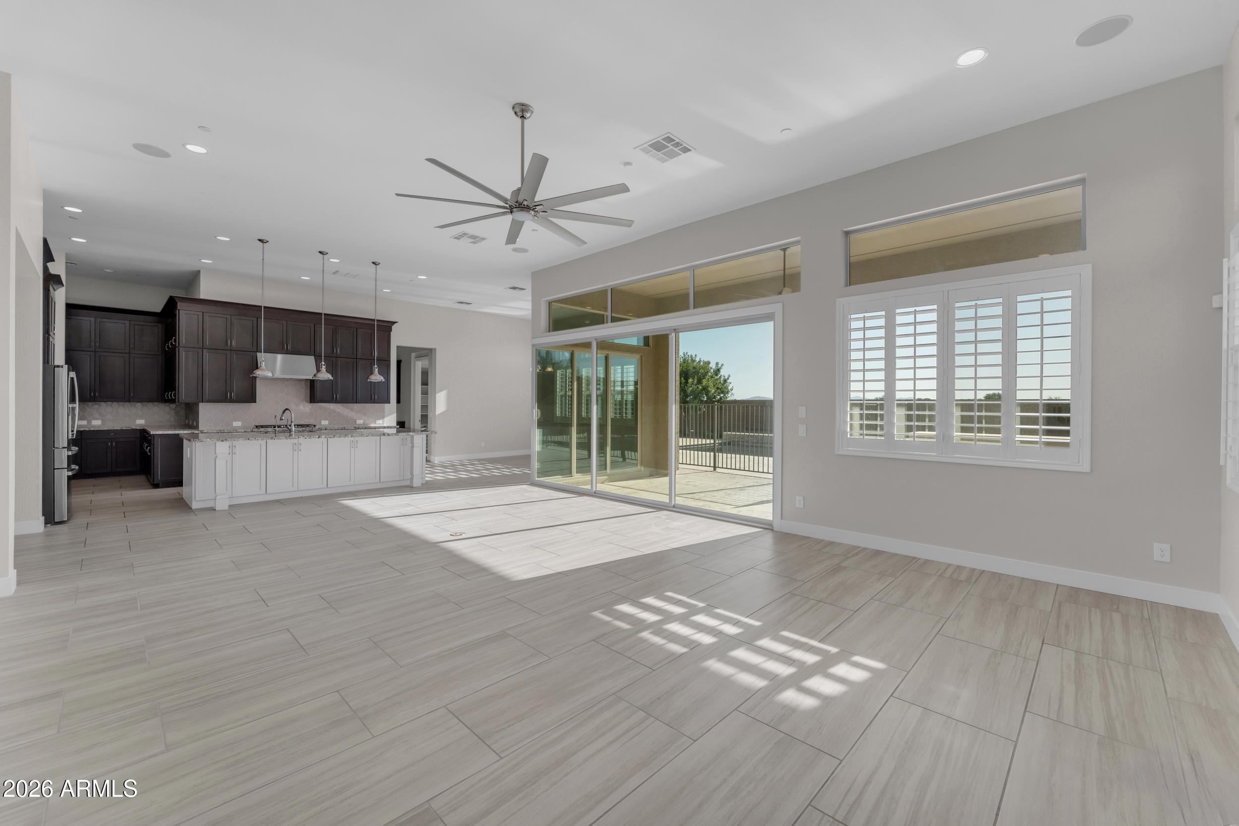 RIVERWALK - Residential