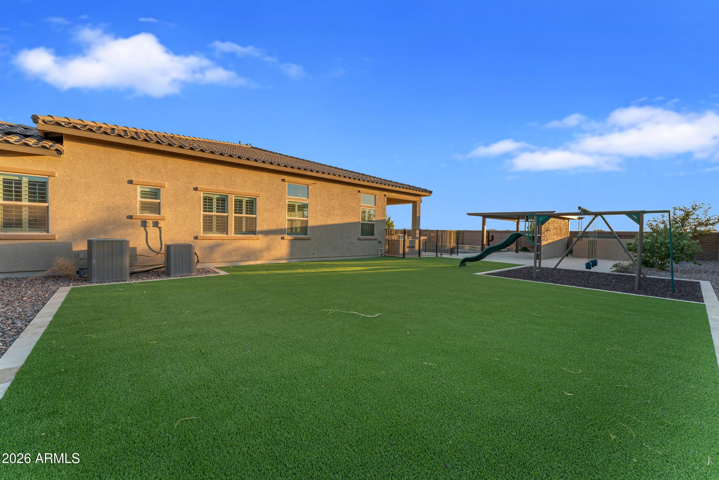 RIVERWALK - Residential