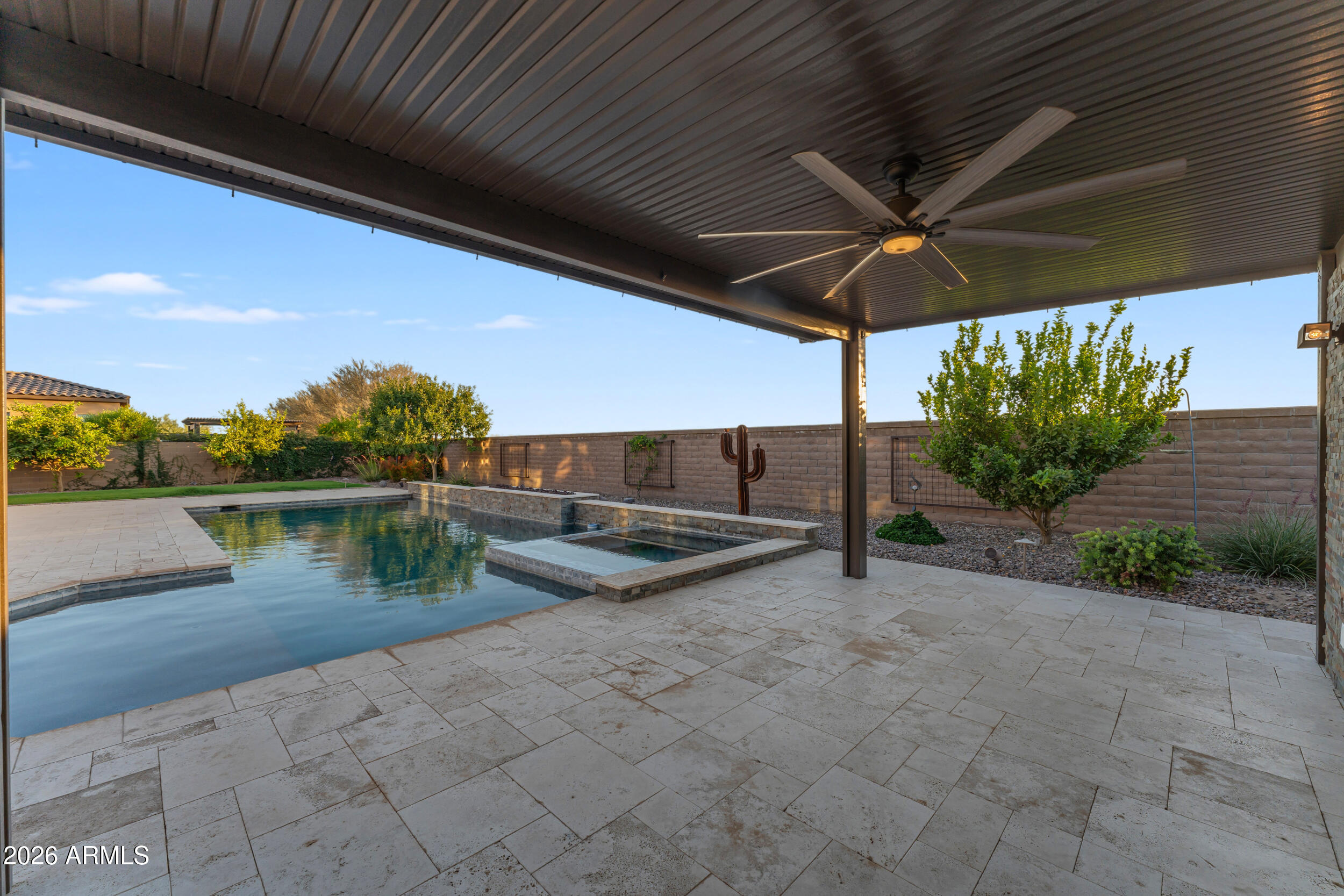RIVERWALK - Residential
