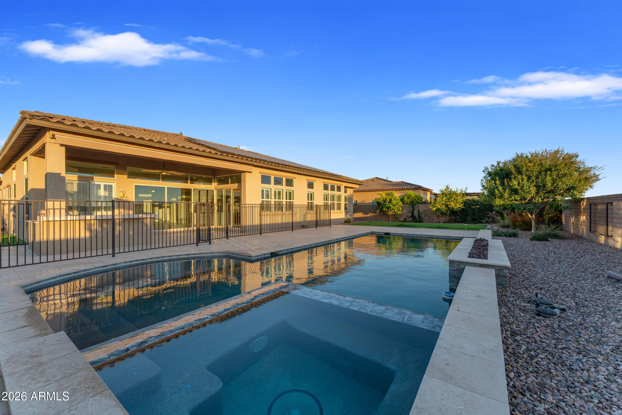 RIVERWALK - Residential