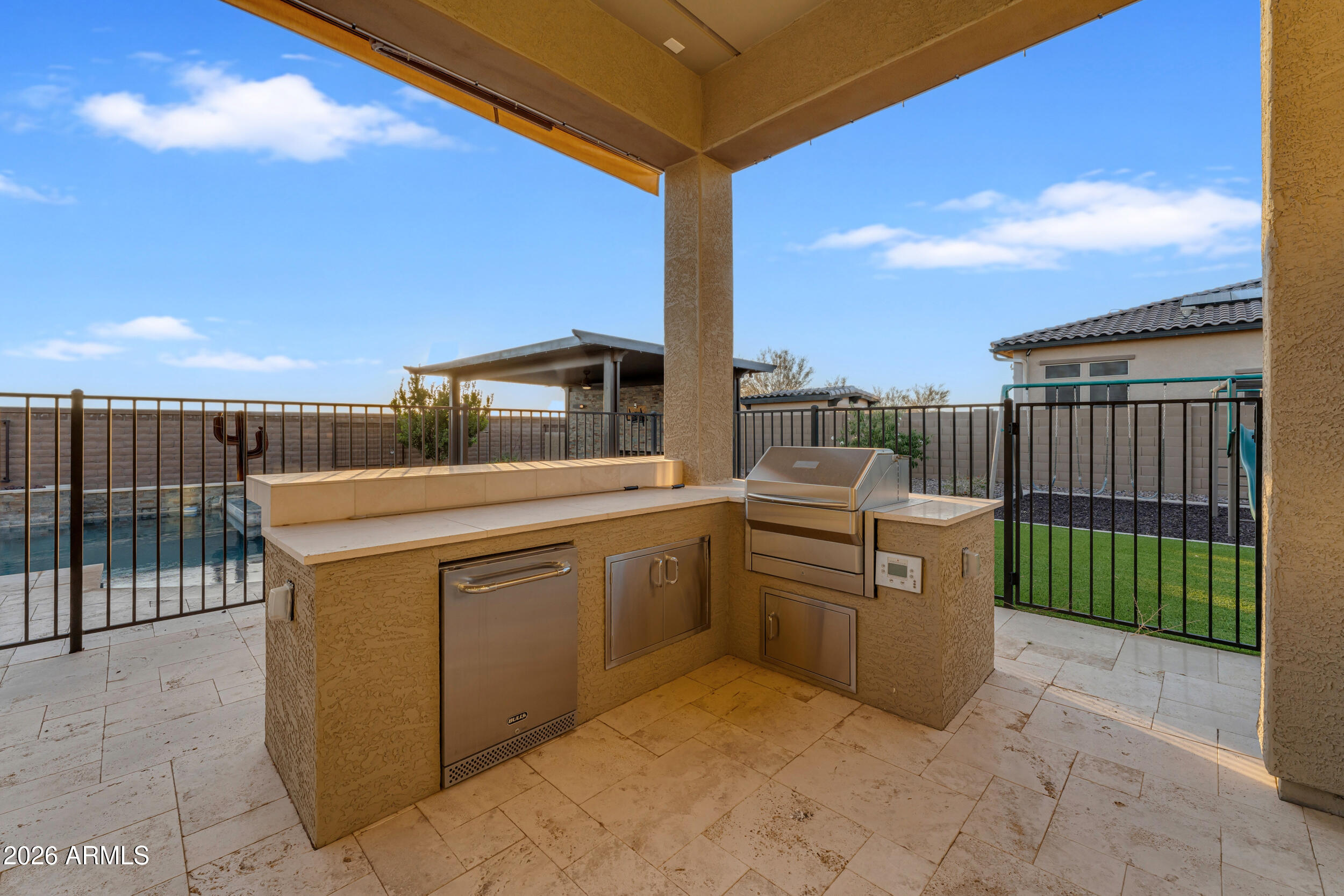 RIVERWALK - Residential