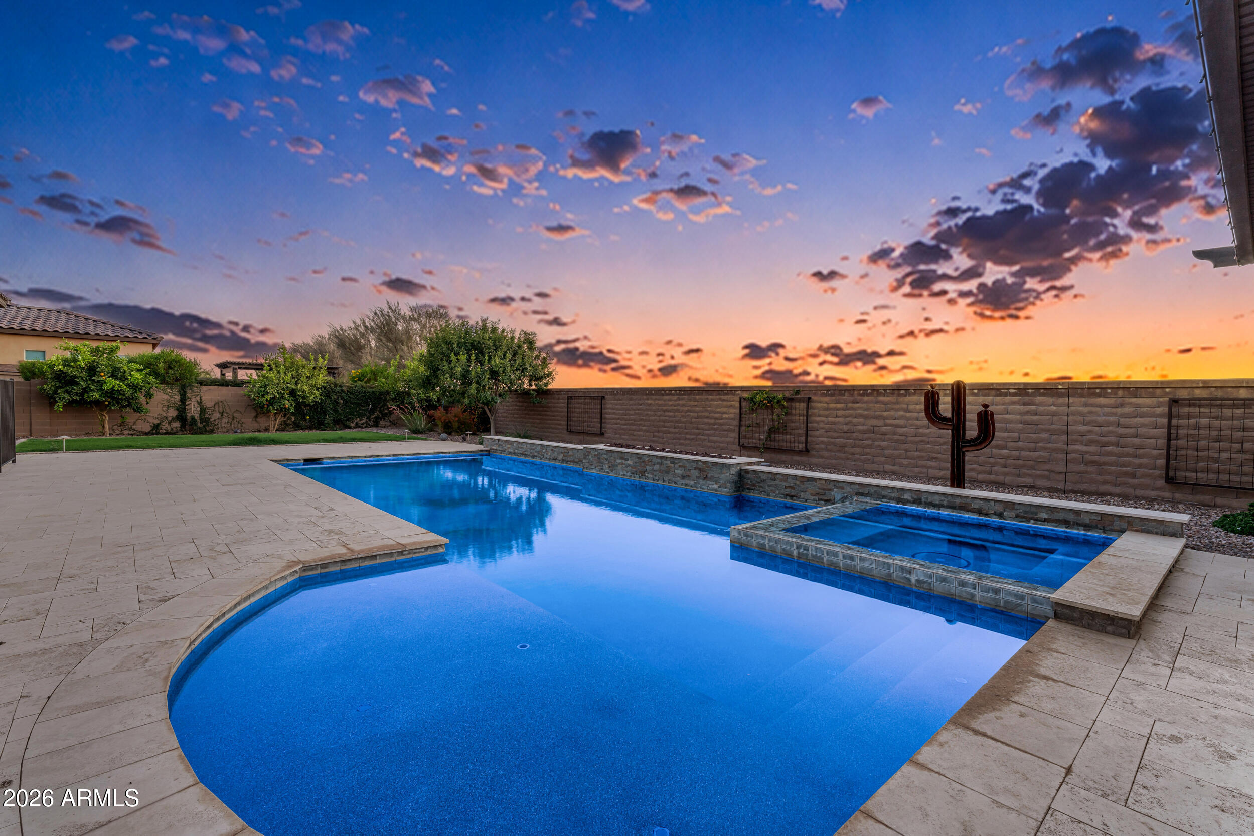 RIVERWALK - Residential
