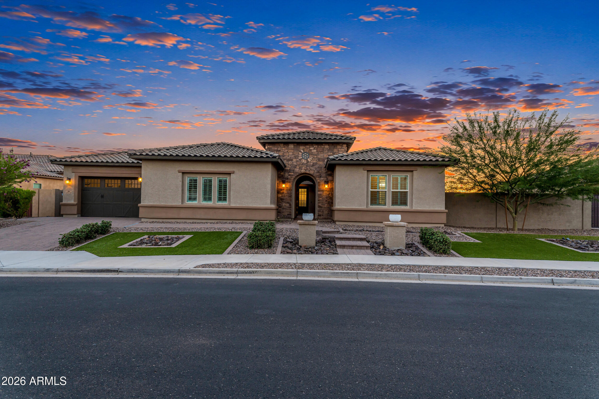 RIVERWALK - Residential