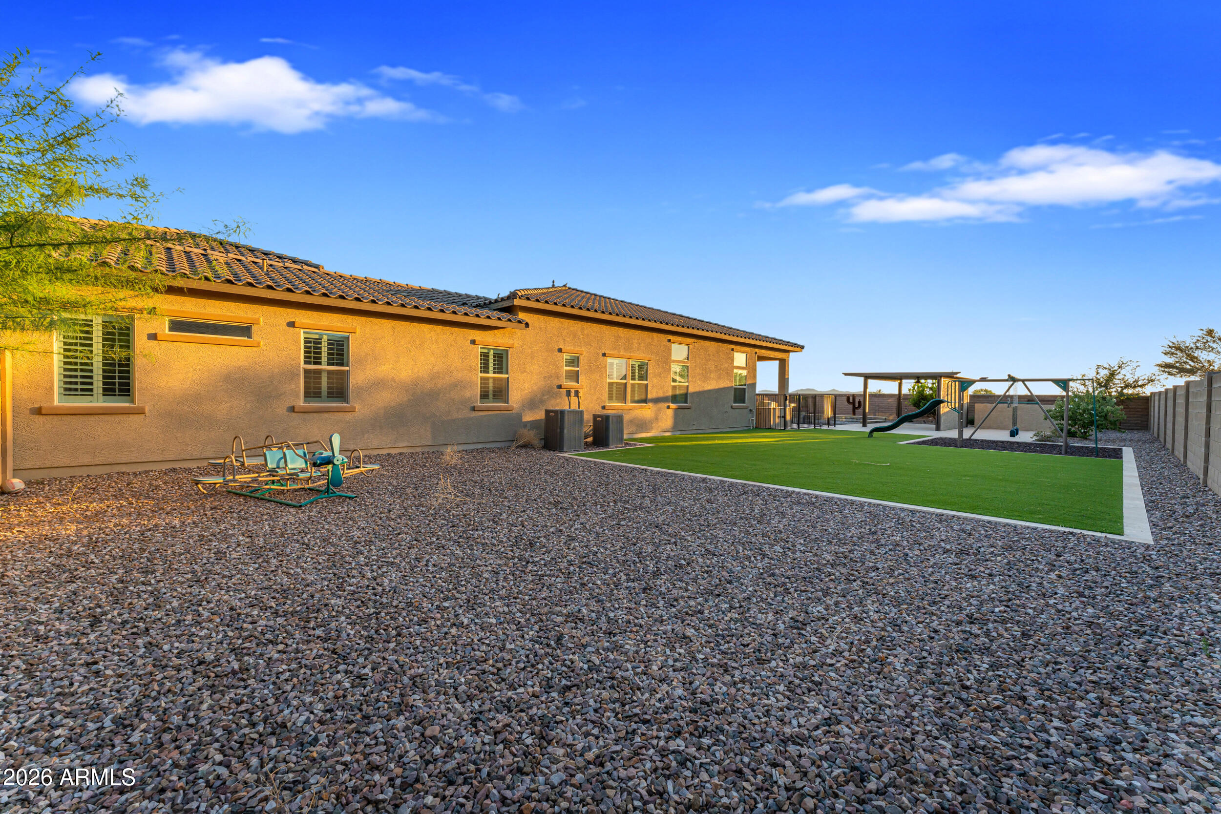 RIVERWALK - Residential