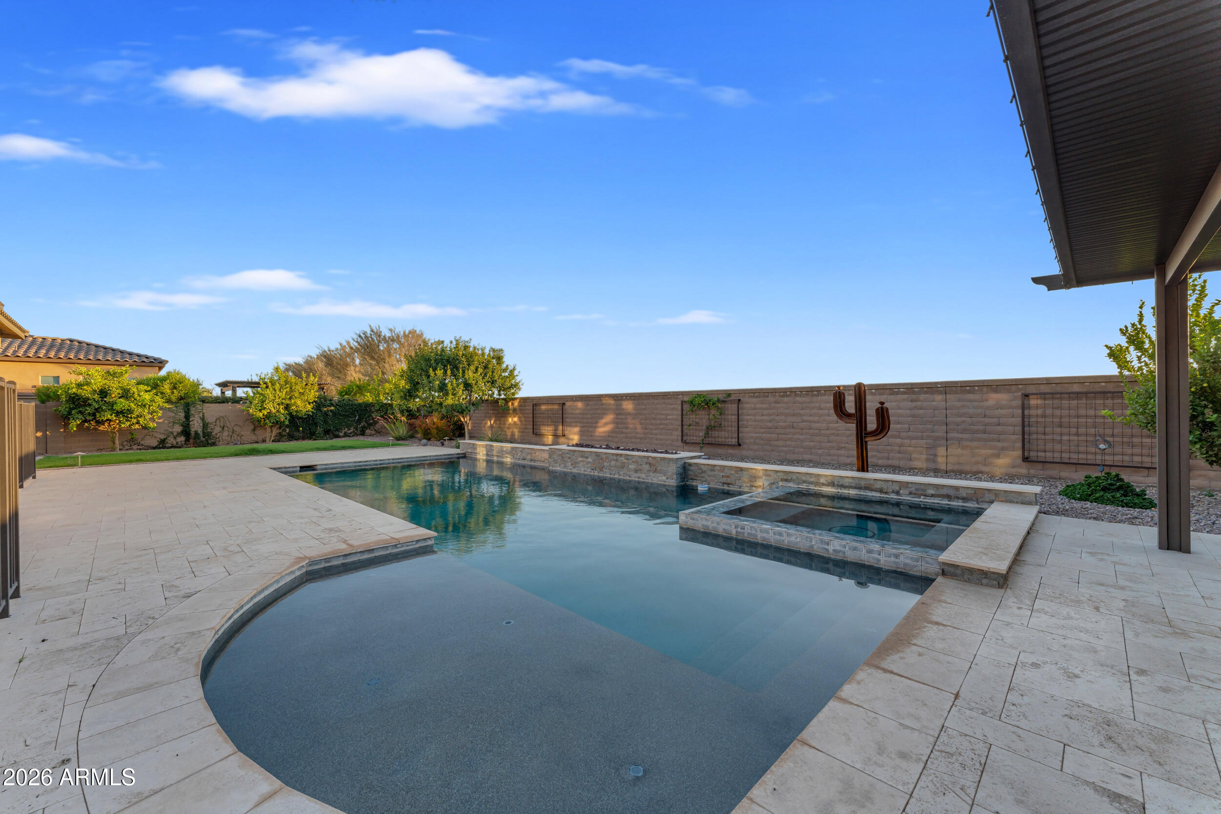 RIVERWALK - Residential