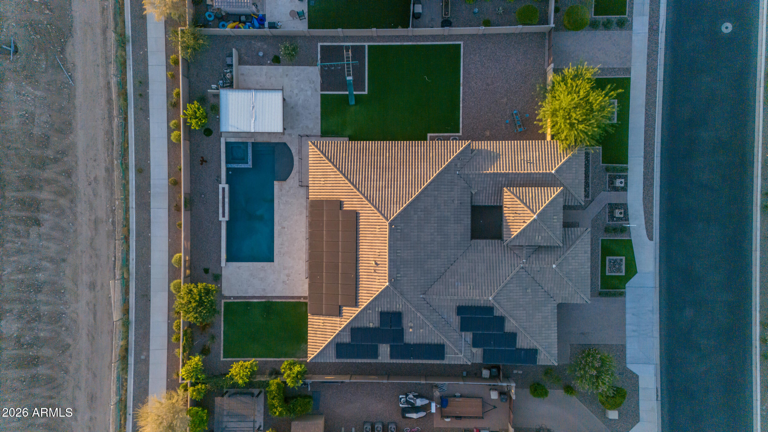 RIVERWALK - Residential