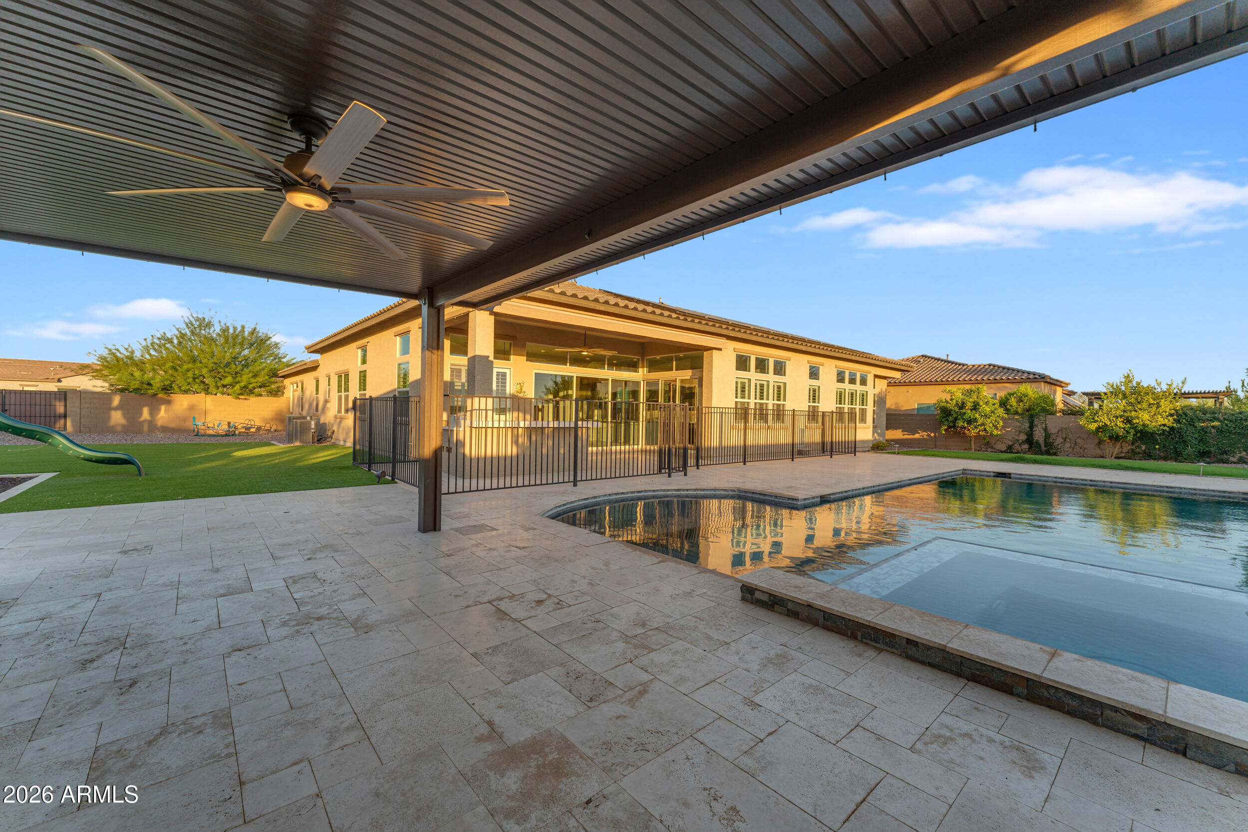 RIVERWALK - Residential