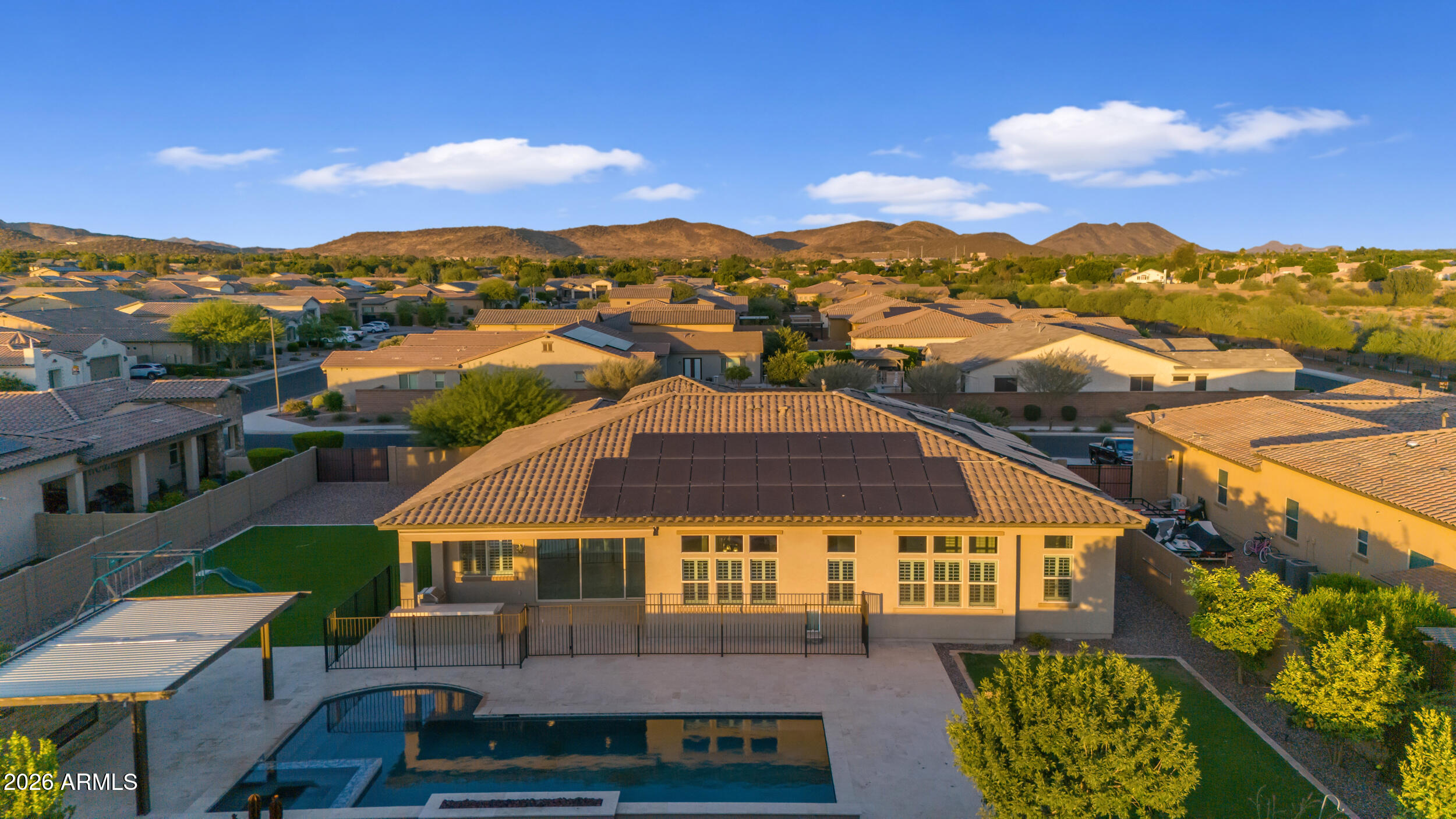 RIVERWALK - Residential