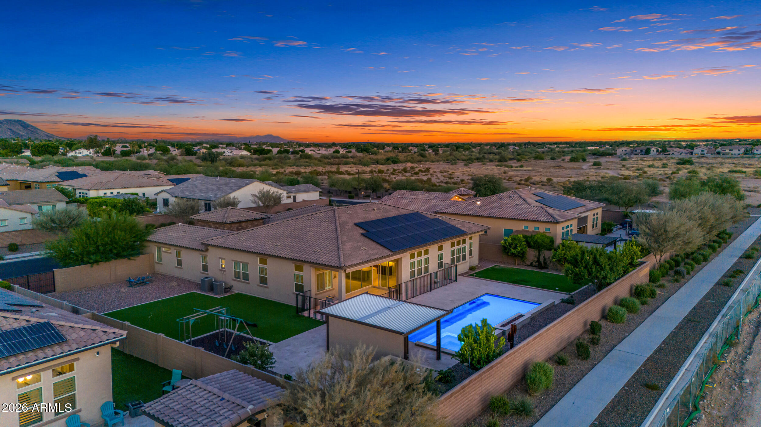 RIVERWALK - Residential
