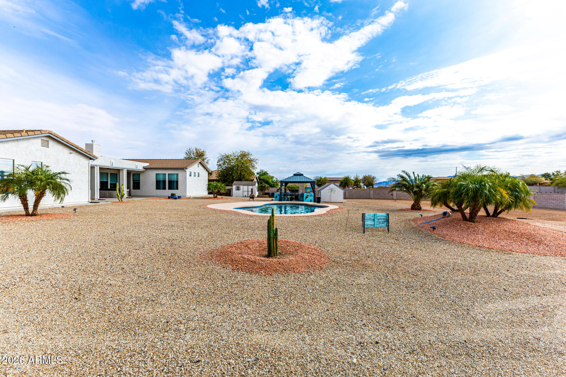 PEAK VIEW RANCH - Residential