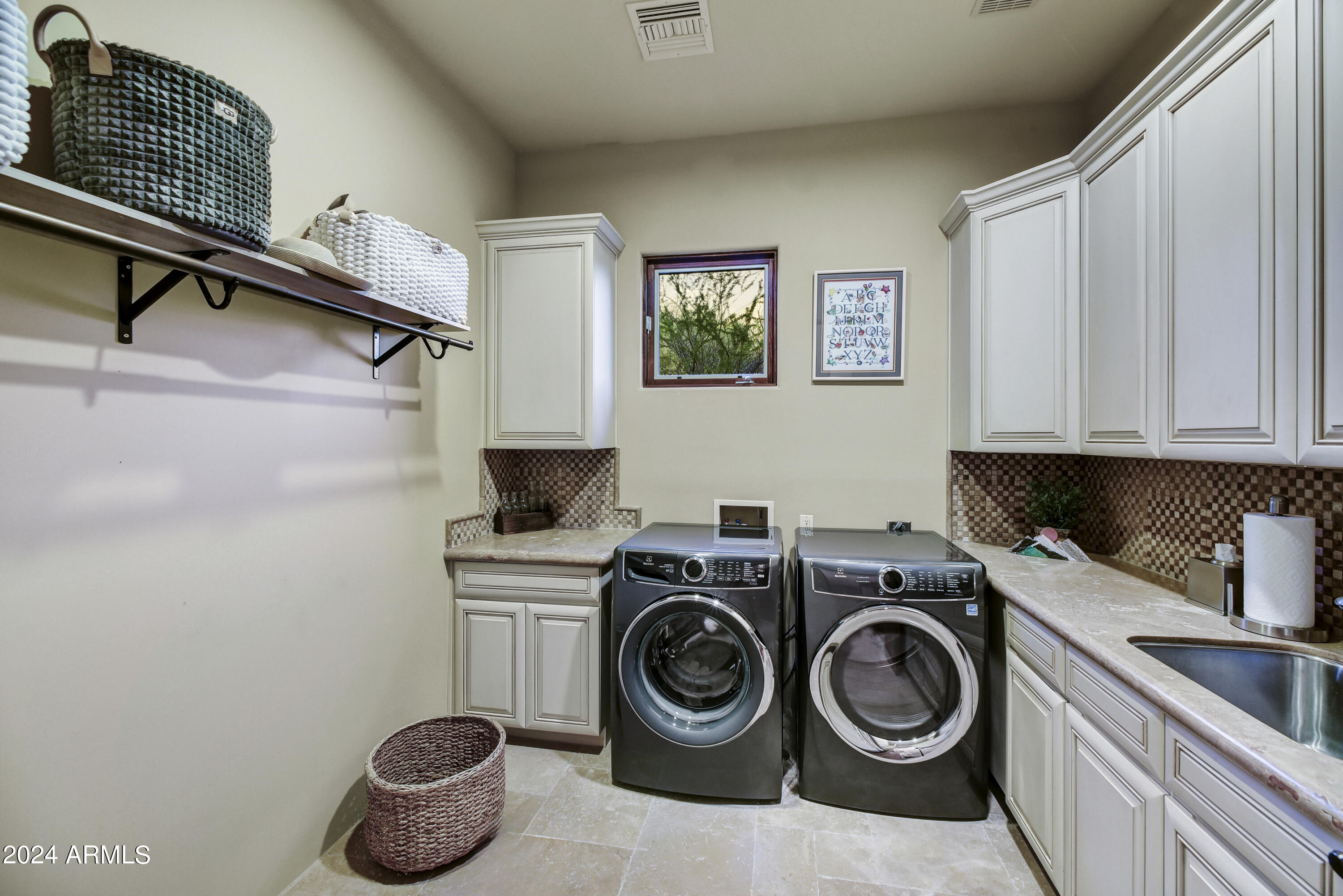 DESERT MOUNTAIN PHASE 1 UNIT 1 LOT 1-205 TR A - Residential