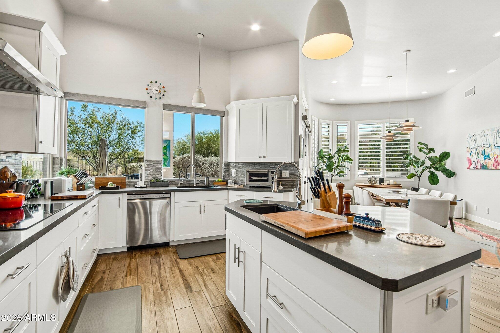RIO MOUNTAIN ESTATES - Residential