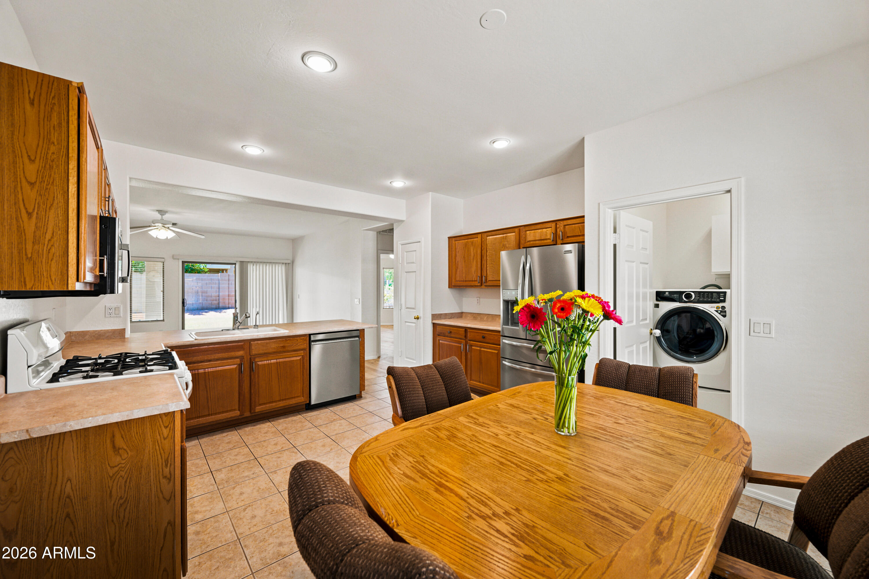 QUEENLAND MANOR - Residential
