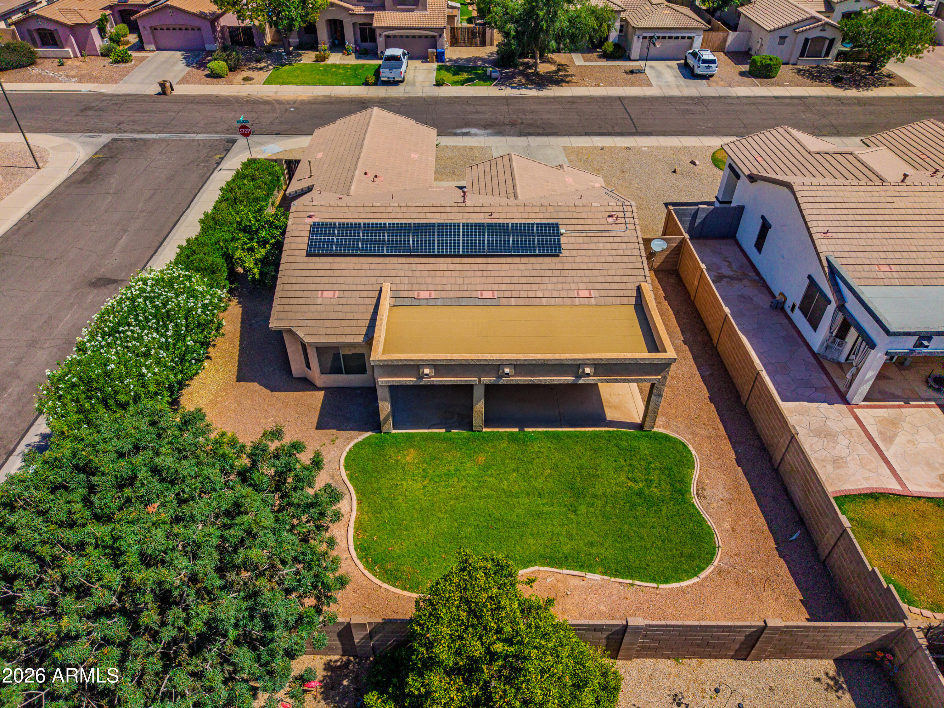 QUEENLAND MANOR - Residential
