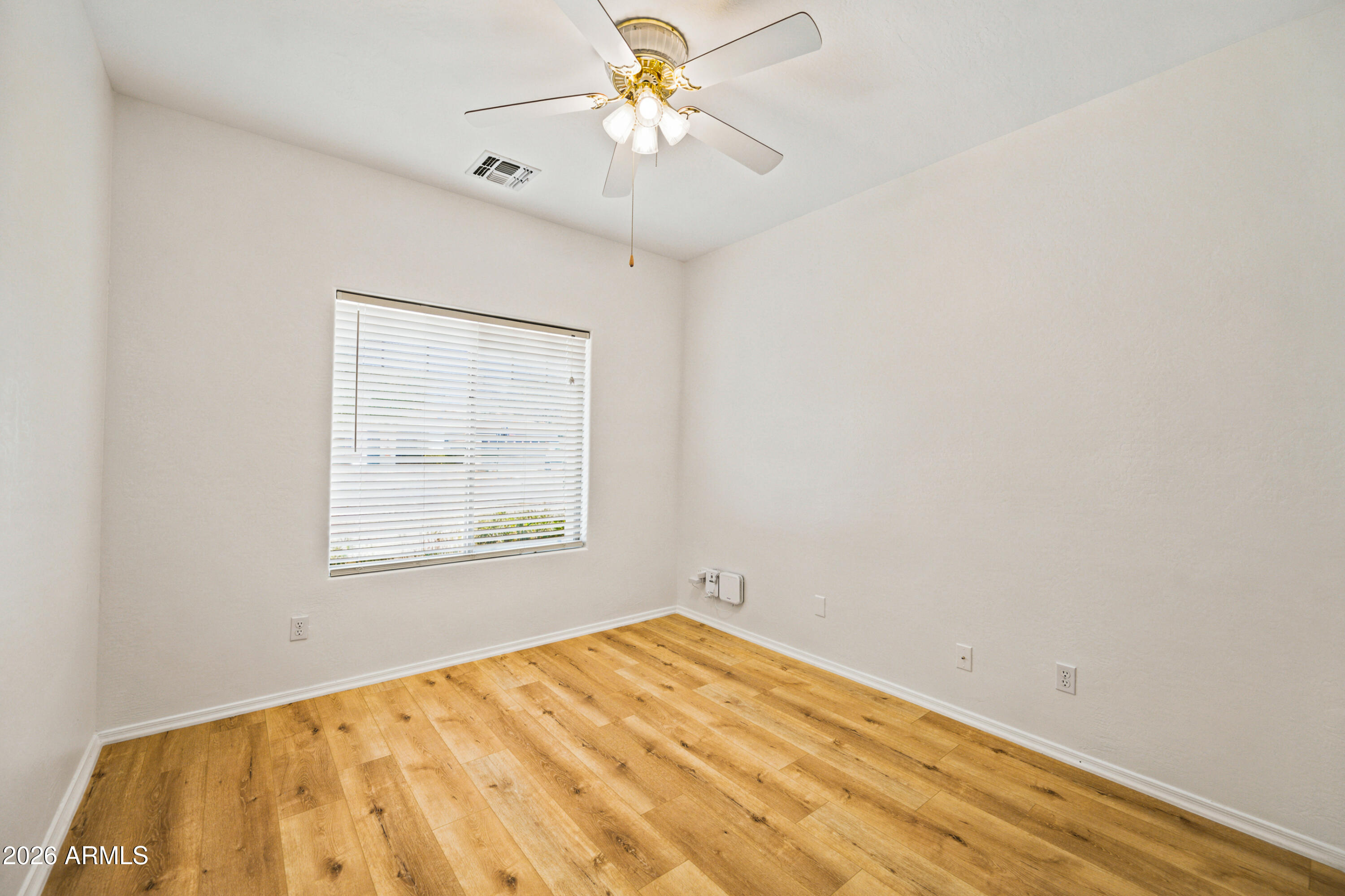 QUEENLAND MANOR - Residential