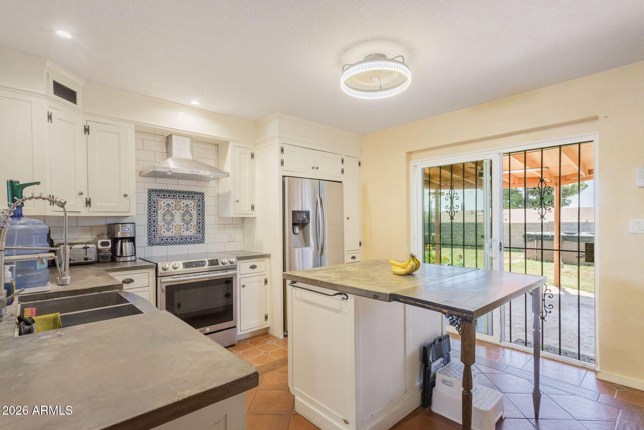MONTEBELLO - Residential