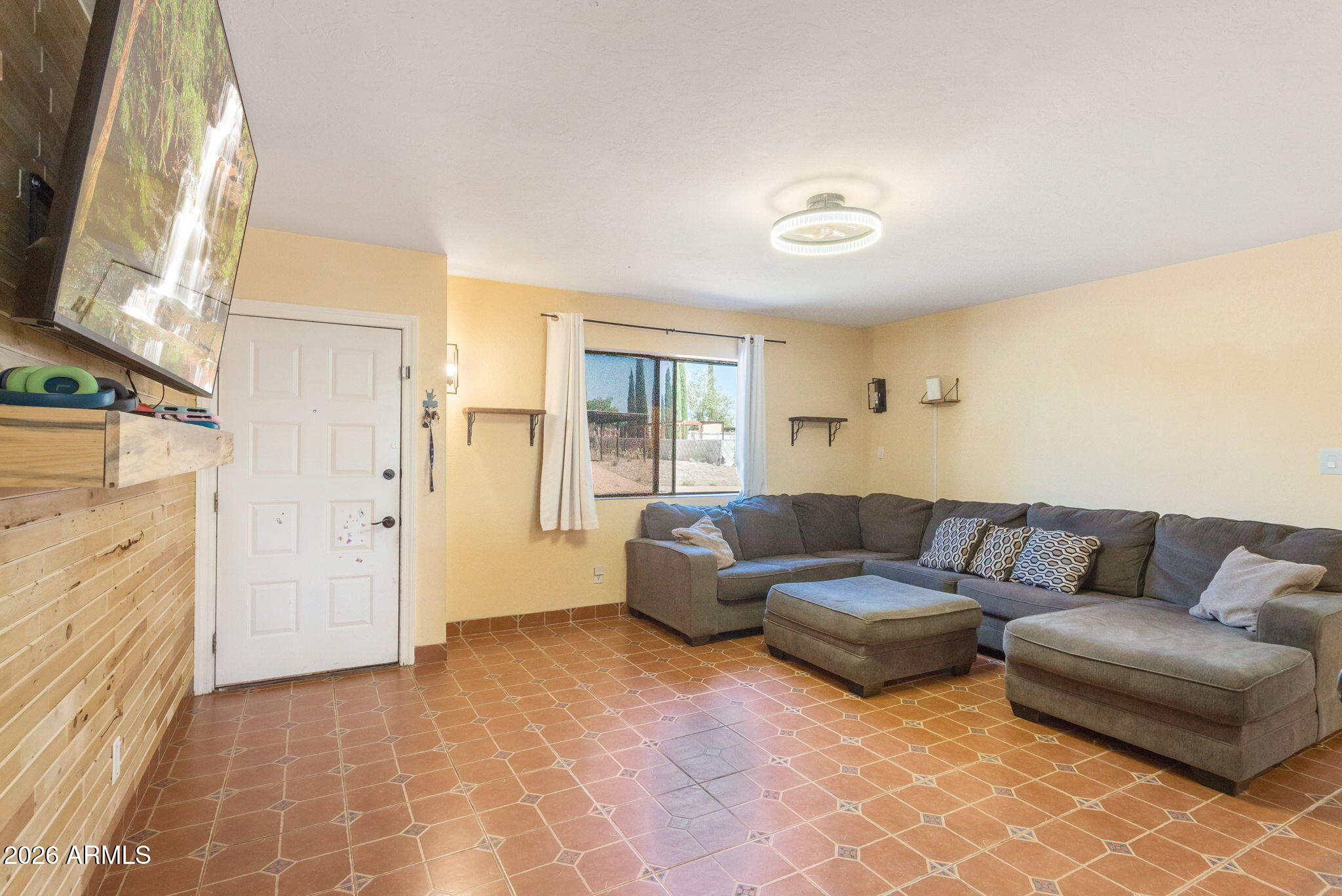 MONTEBELLO - Residential