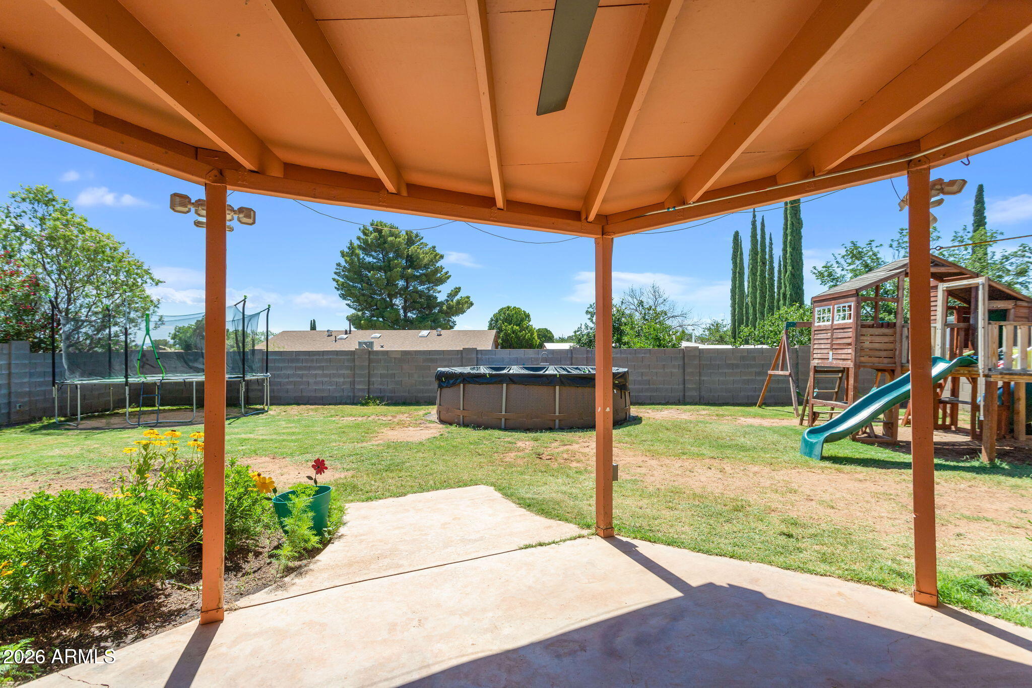 MONTEBELLO - Residential