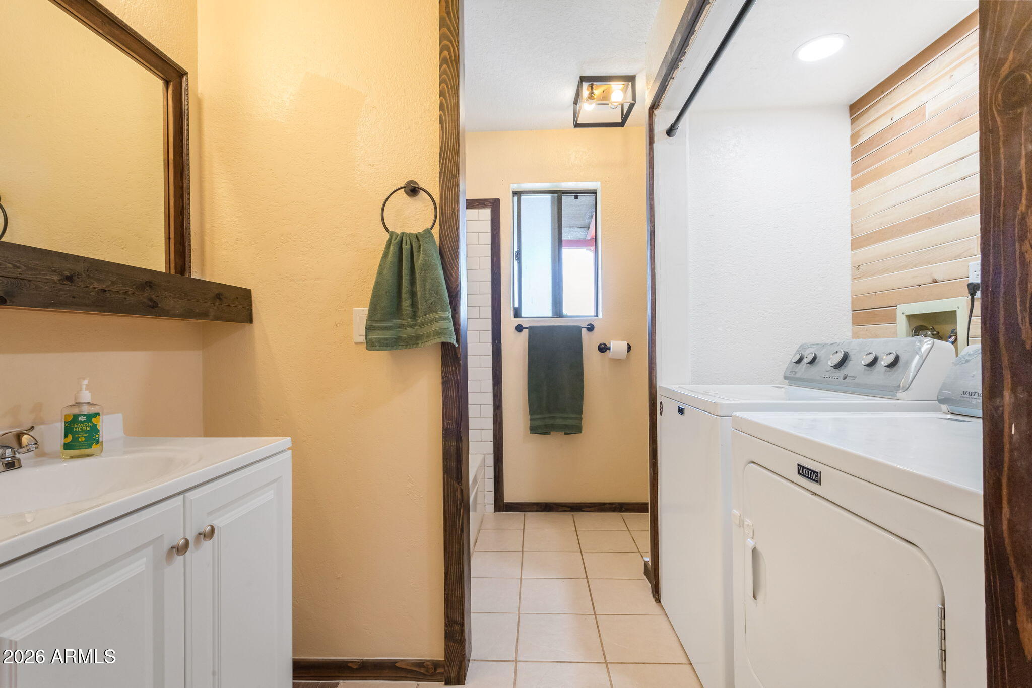 MONTEBELLO - Residential