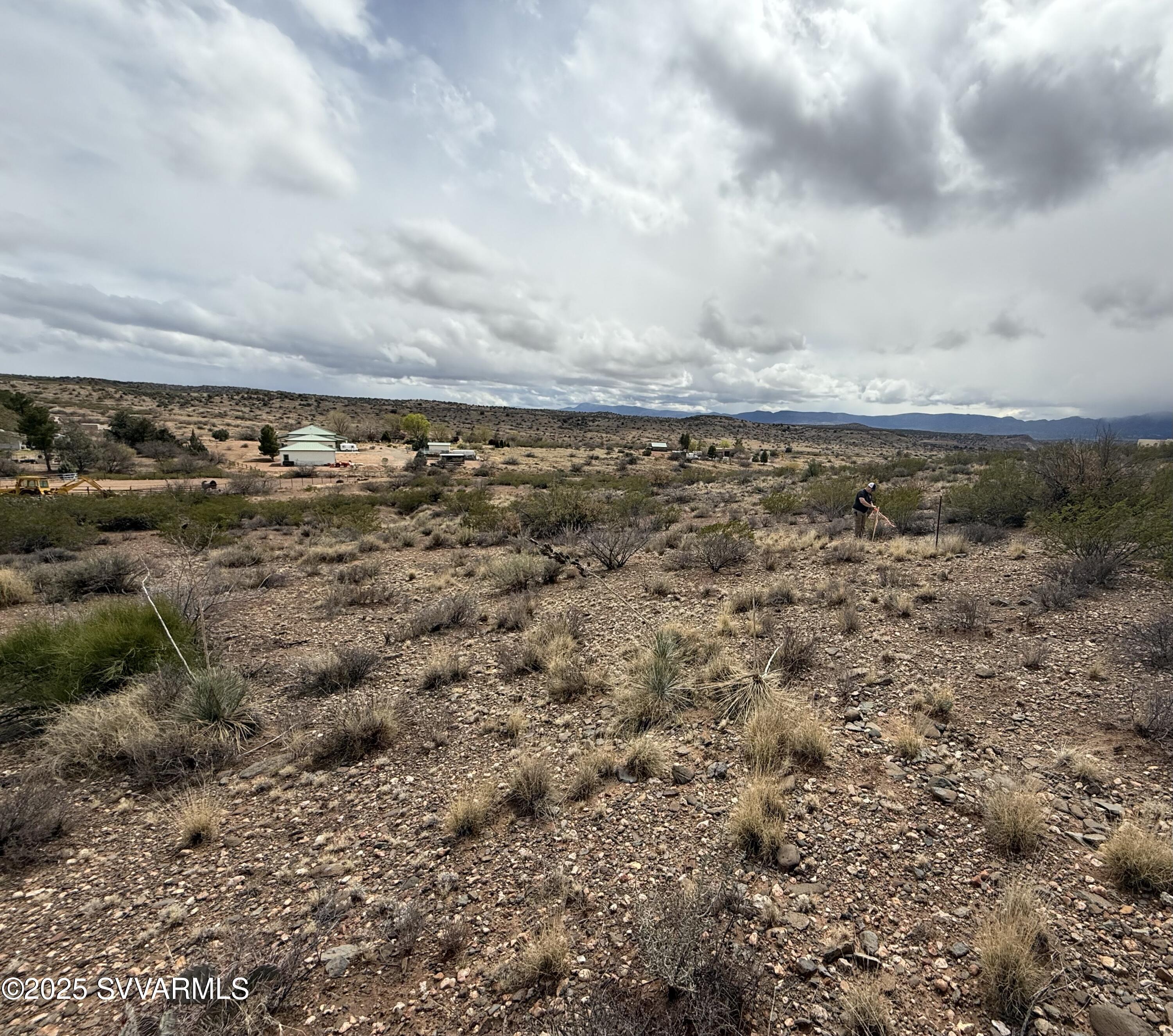 Under 5 Acres - Land
