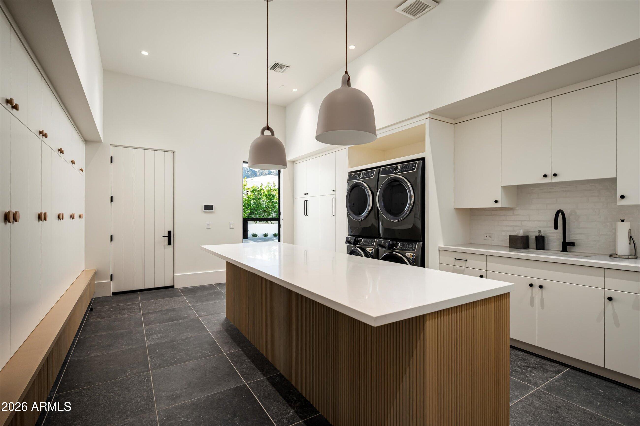 FRANCISCAN TERRACE - Residential
