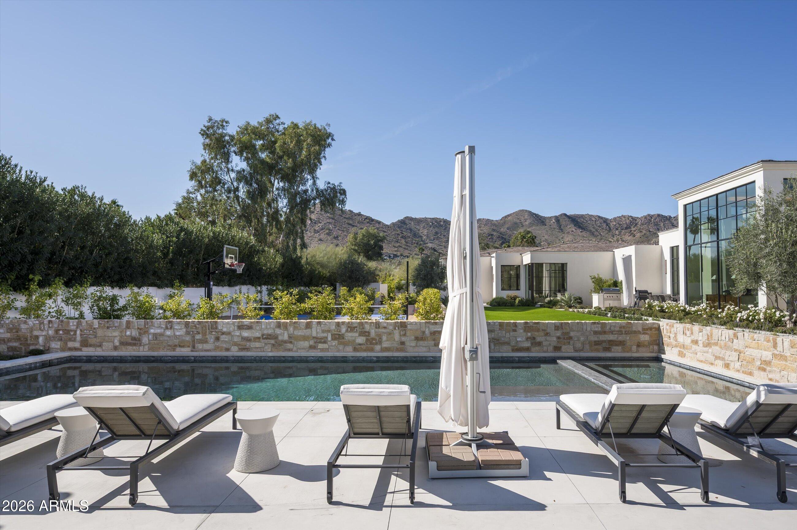 FRANCISCAN TERRACE - Residential