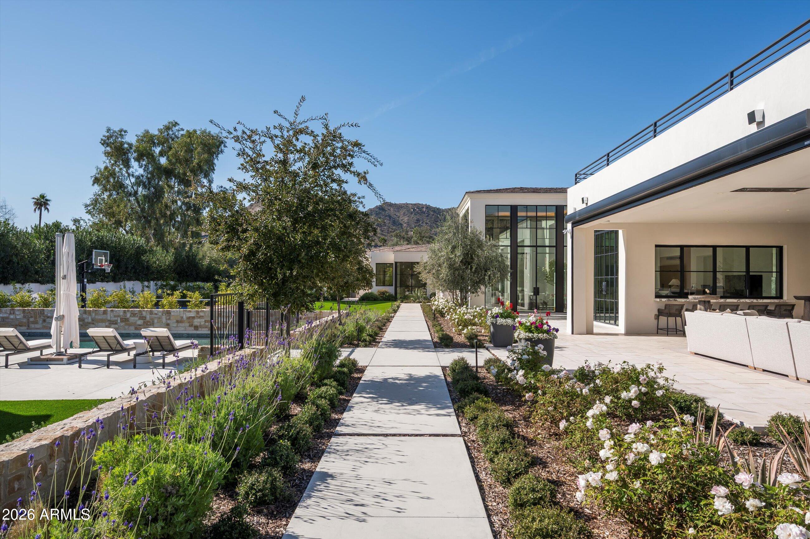 FRANCISCAN TERRACE - Residential