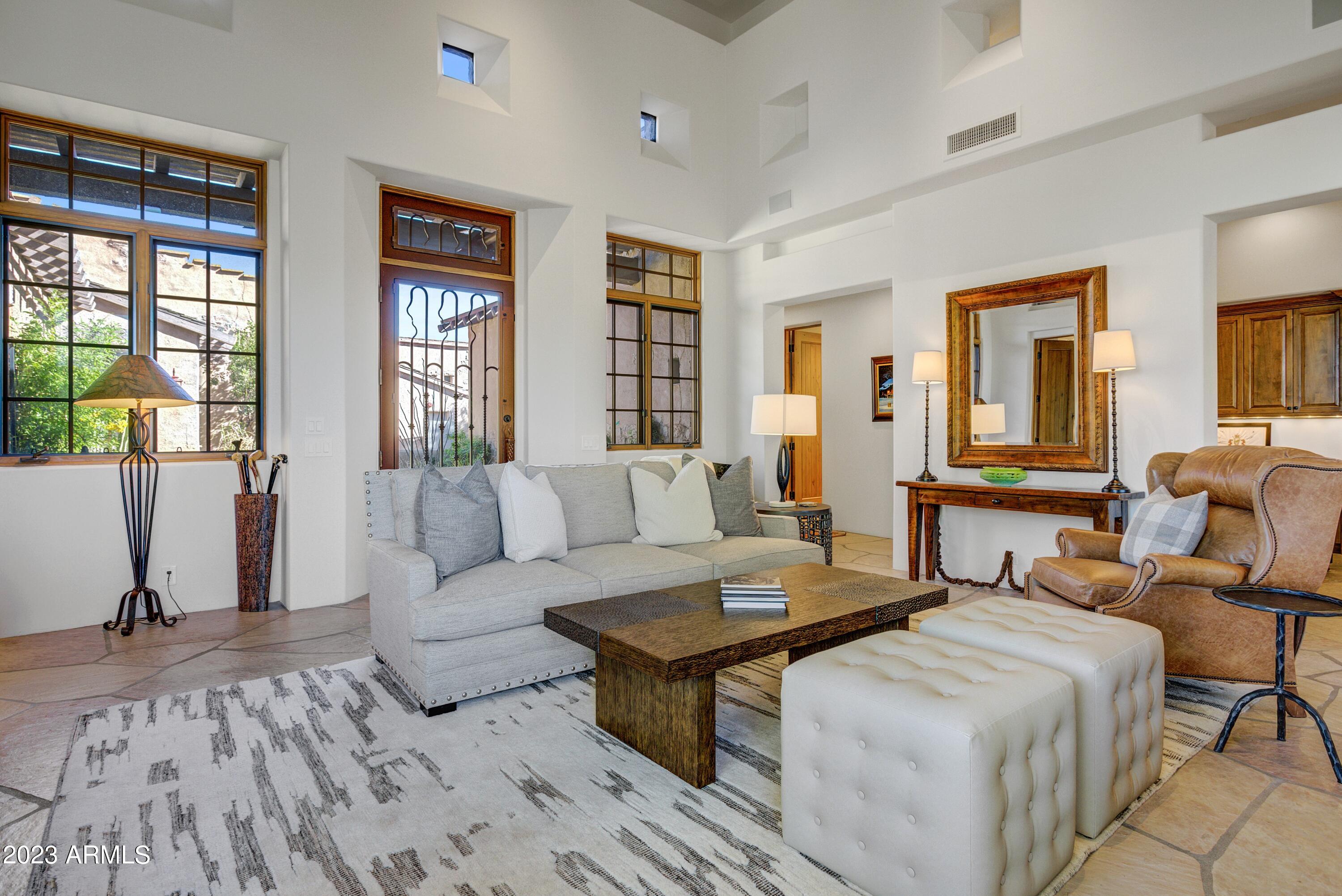 Estancia - Residential