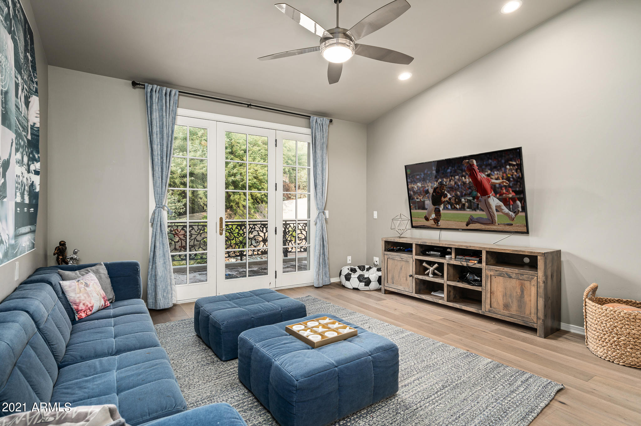 PARADISE MANSION ESTATES - Residential
