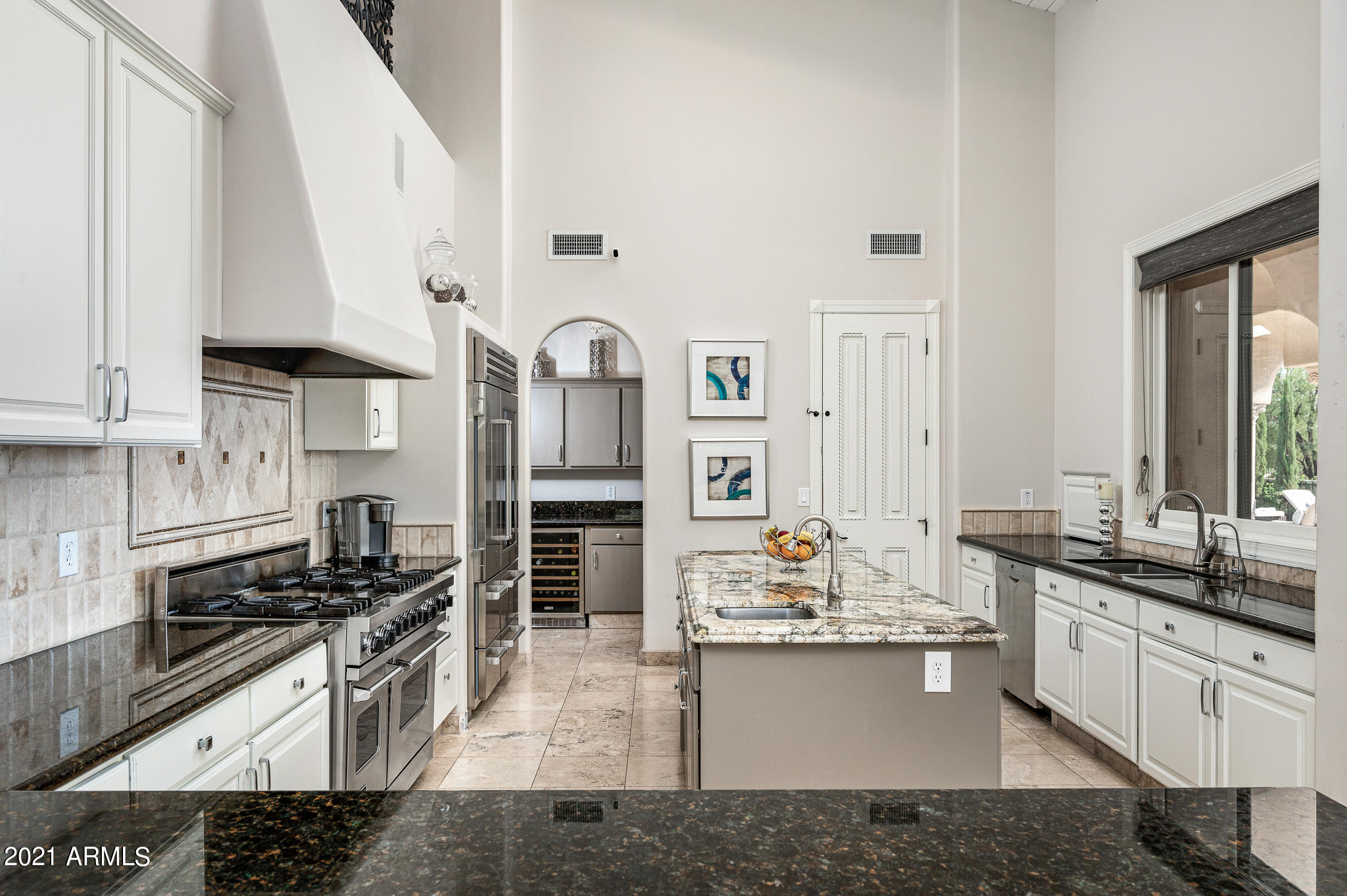 PARADISE MANSION ESTATES - Residential