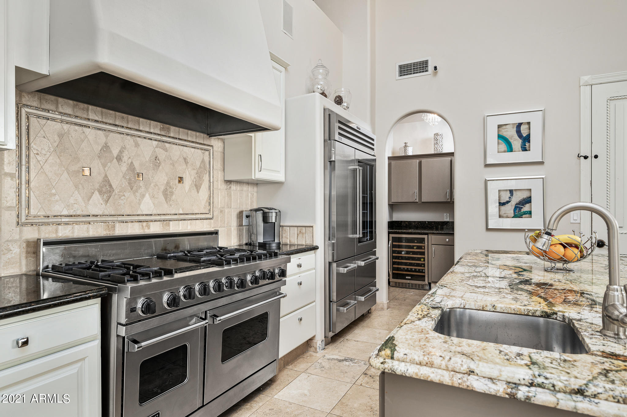 PARADISE MANSION ESTATES - Residential