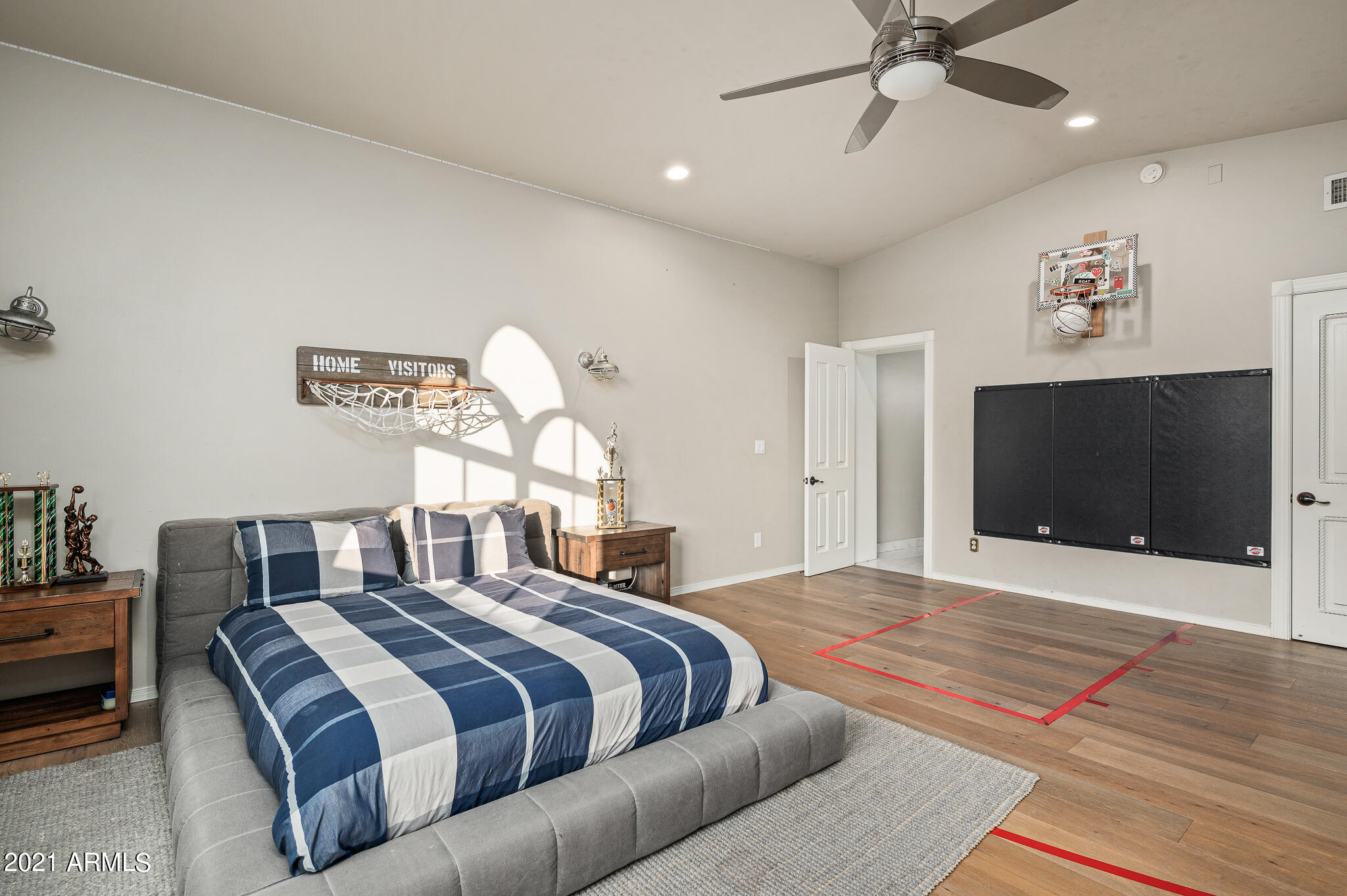PARADISE MANSION ESTATES - Residential