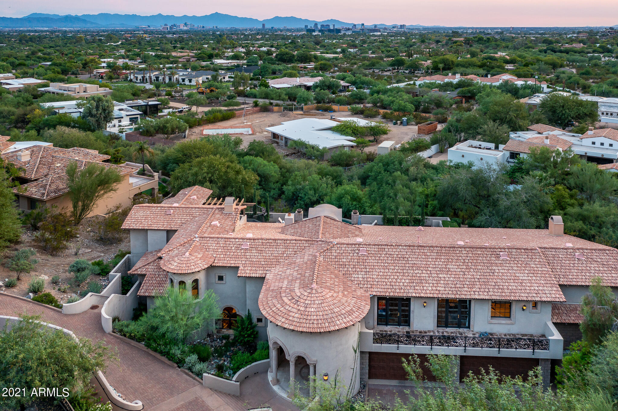 PARADISE MANSION ESTATES - Residential