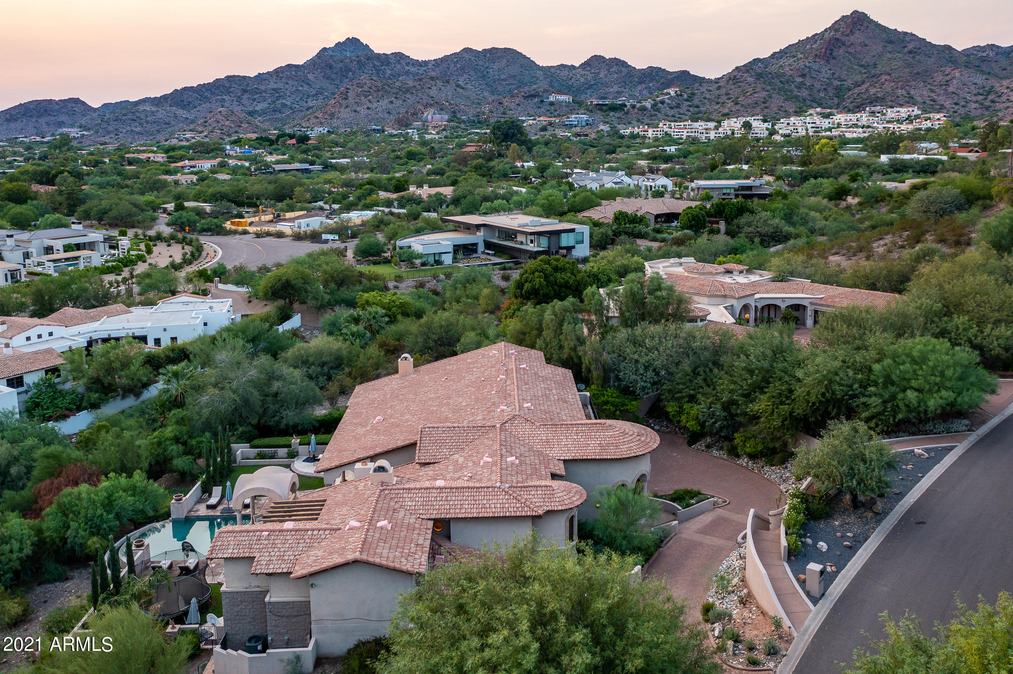 PARADISE MANSION ESTATES - Residential