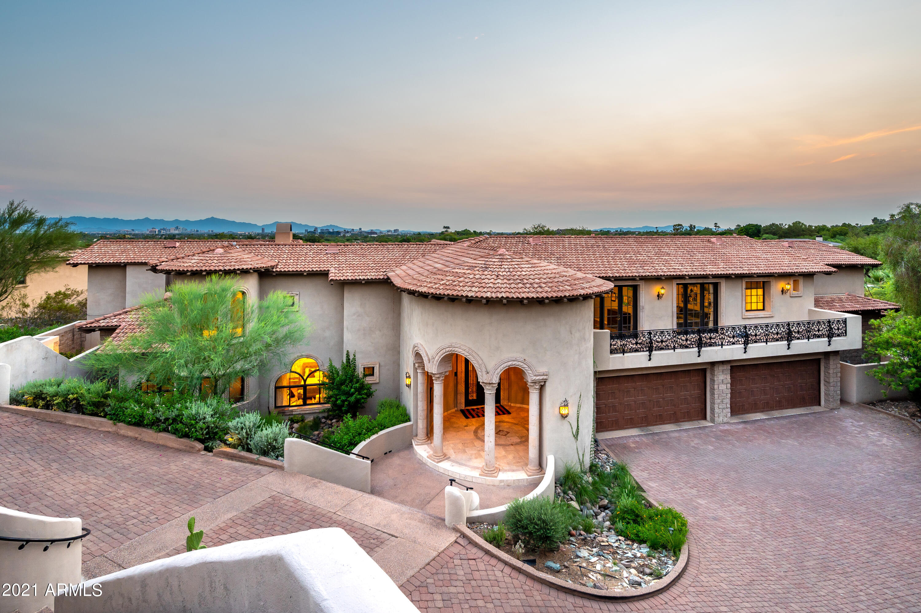 PARADISE MANSION ESTATES - Residential