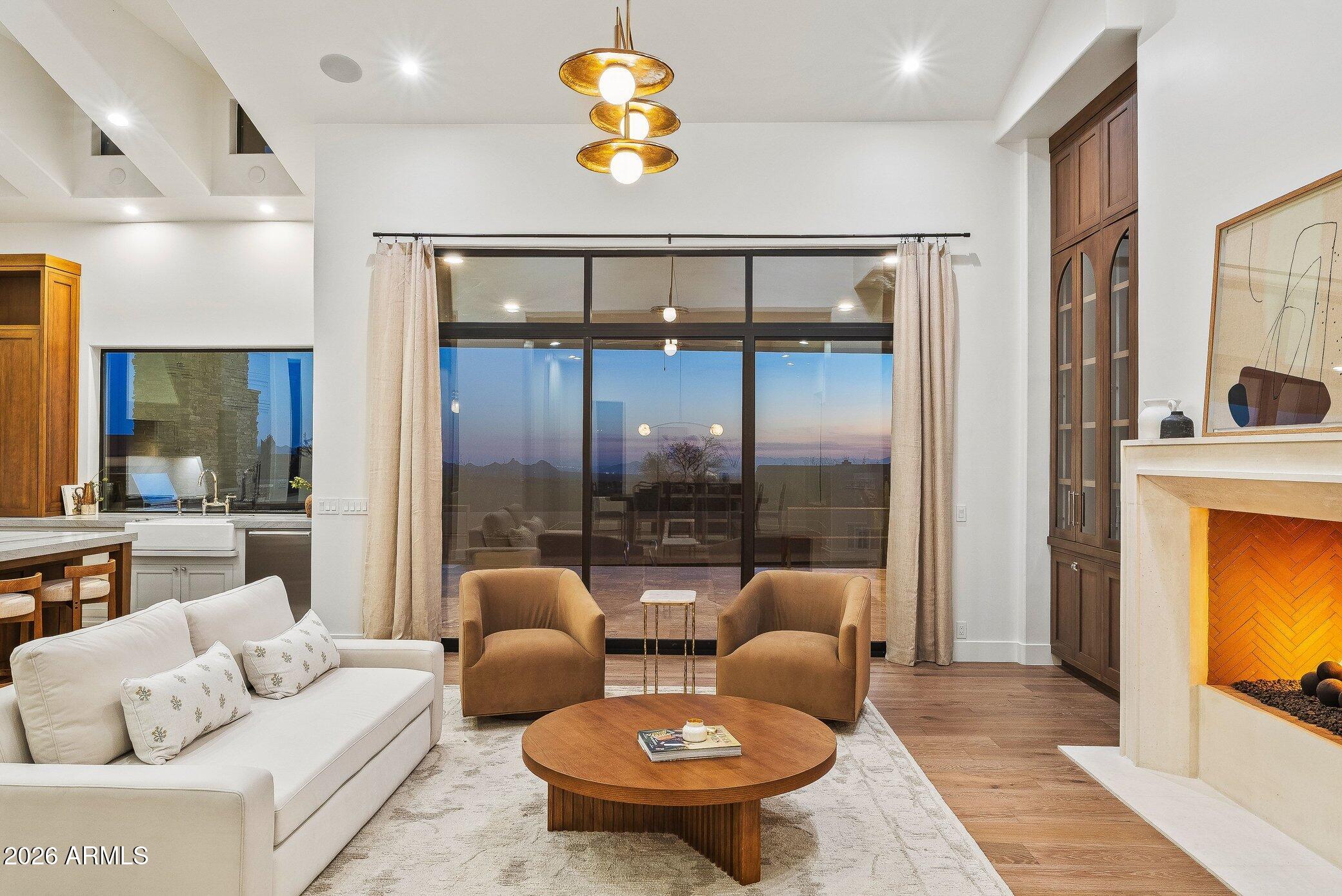 DESERT MOUNTAIN - Residential