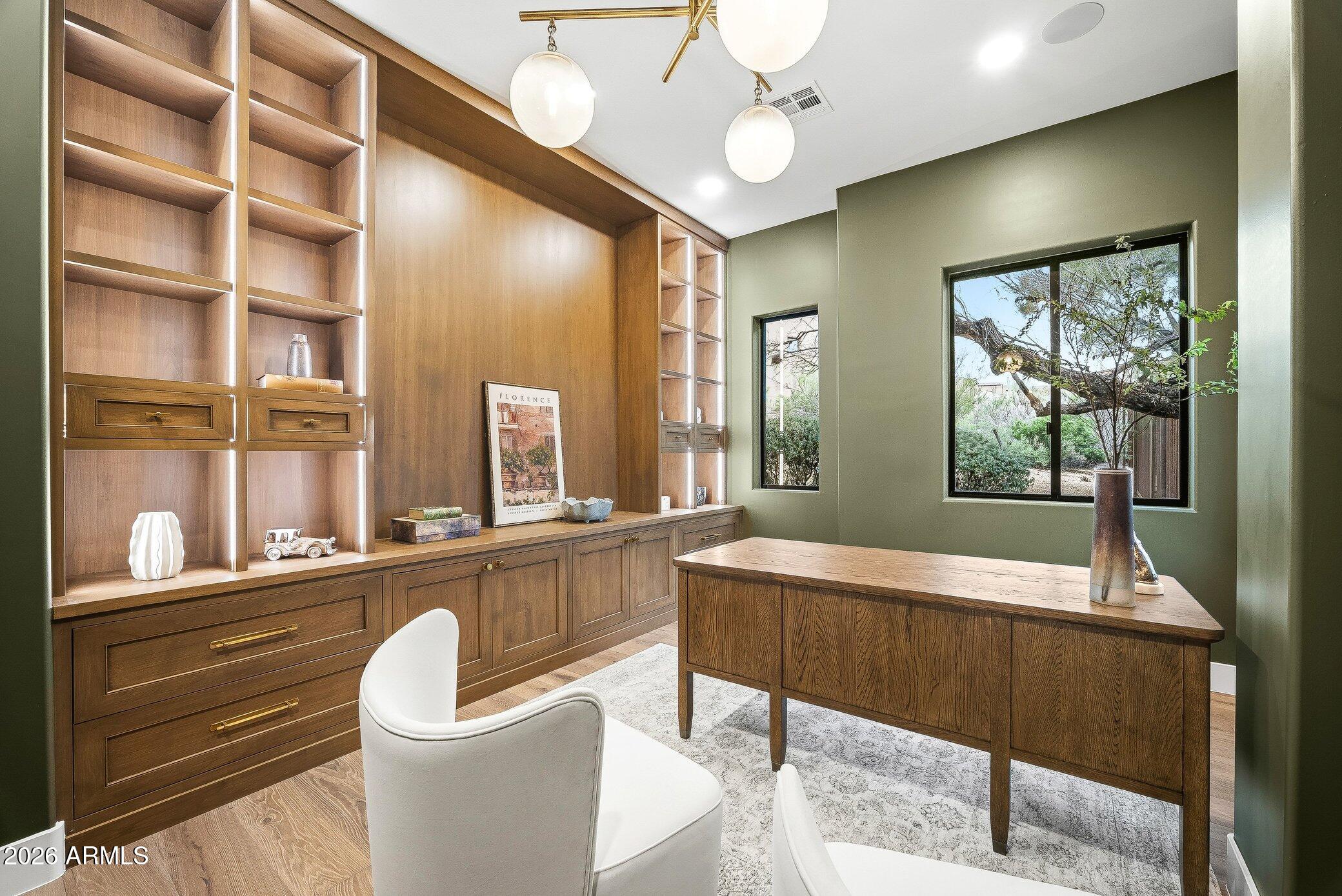 DESERT MOUNTAIN - Residential