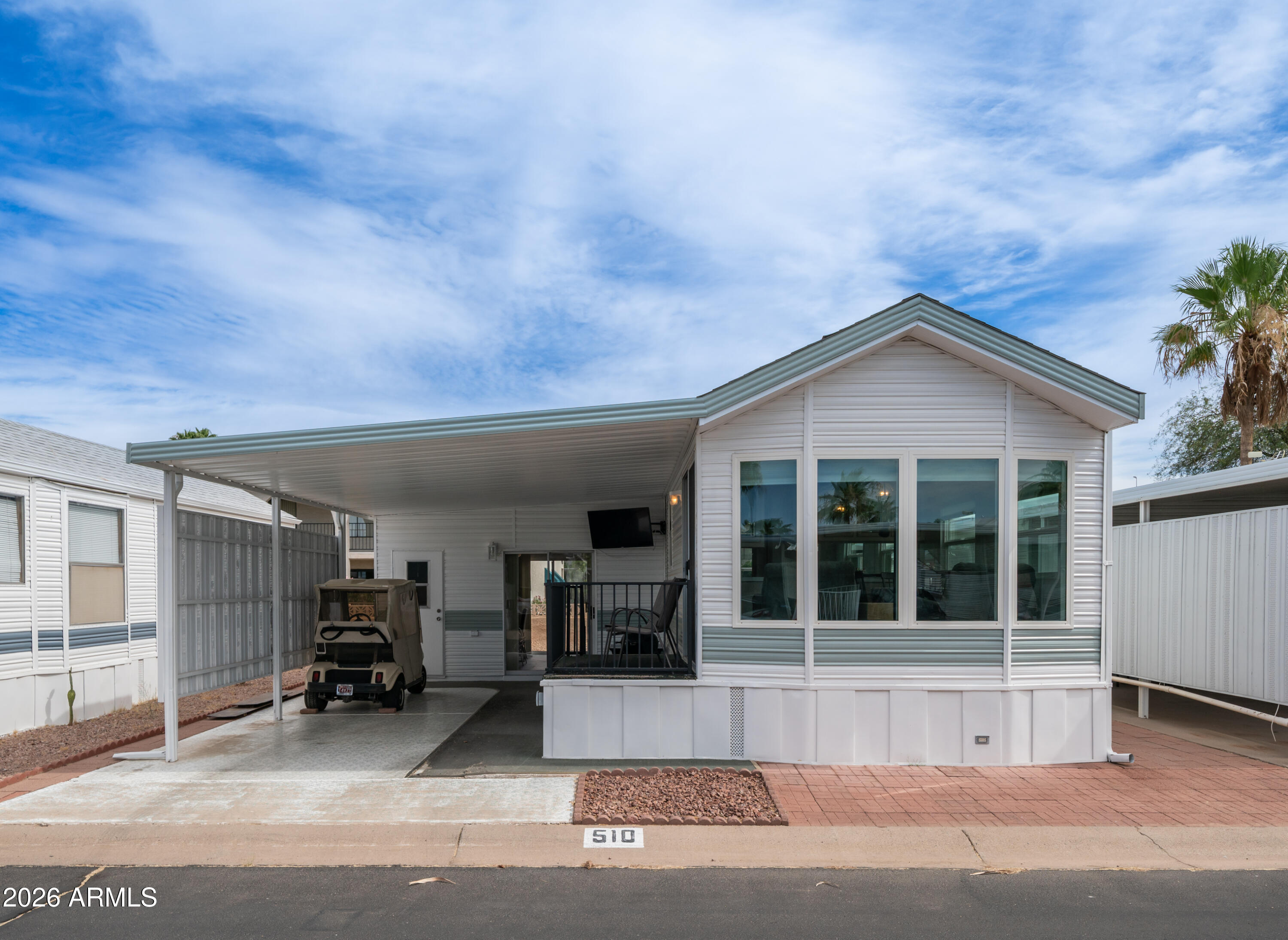 GOLDEN VISTA - Residential