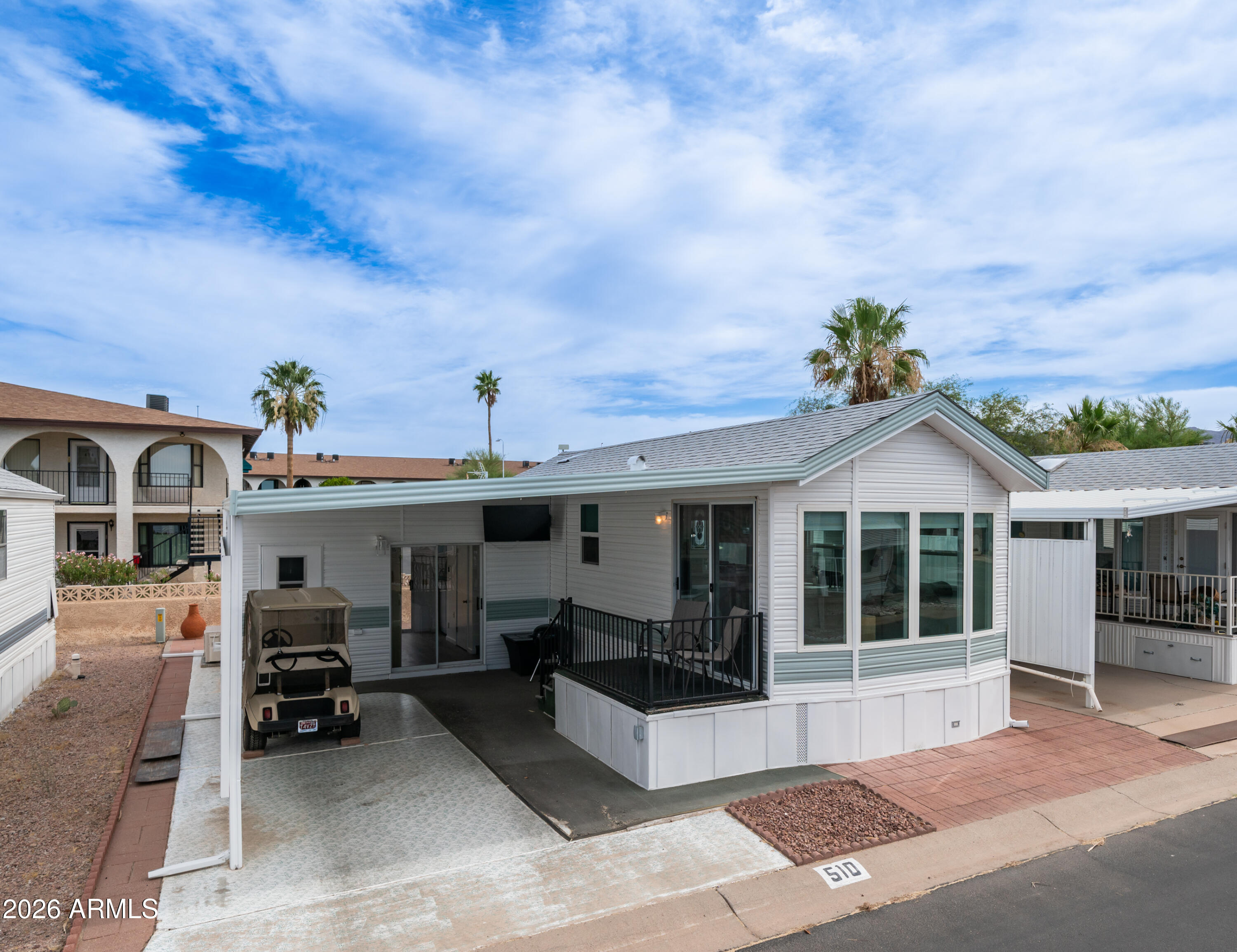 GOLDEN VISTA - Residential
