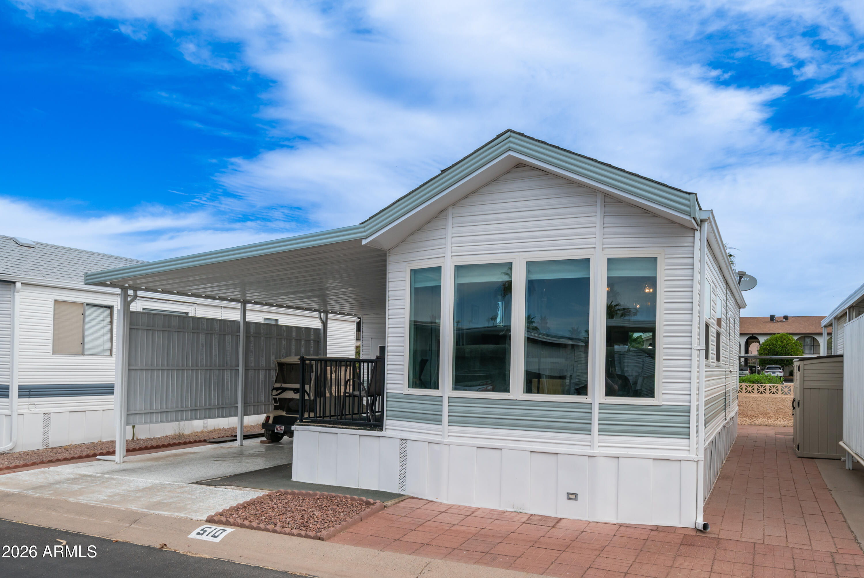 GOLDEN VISTA - Residential