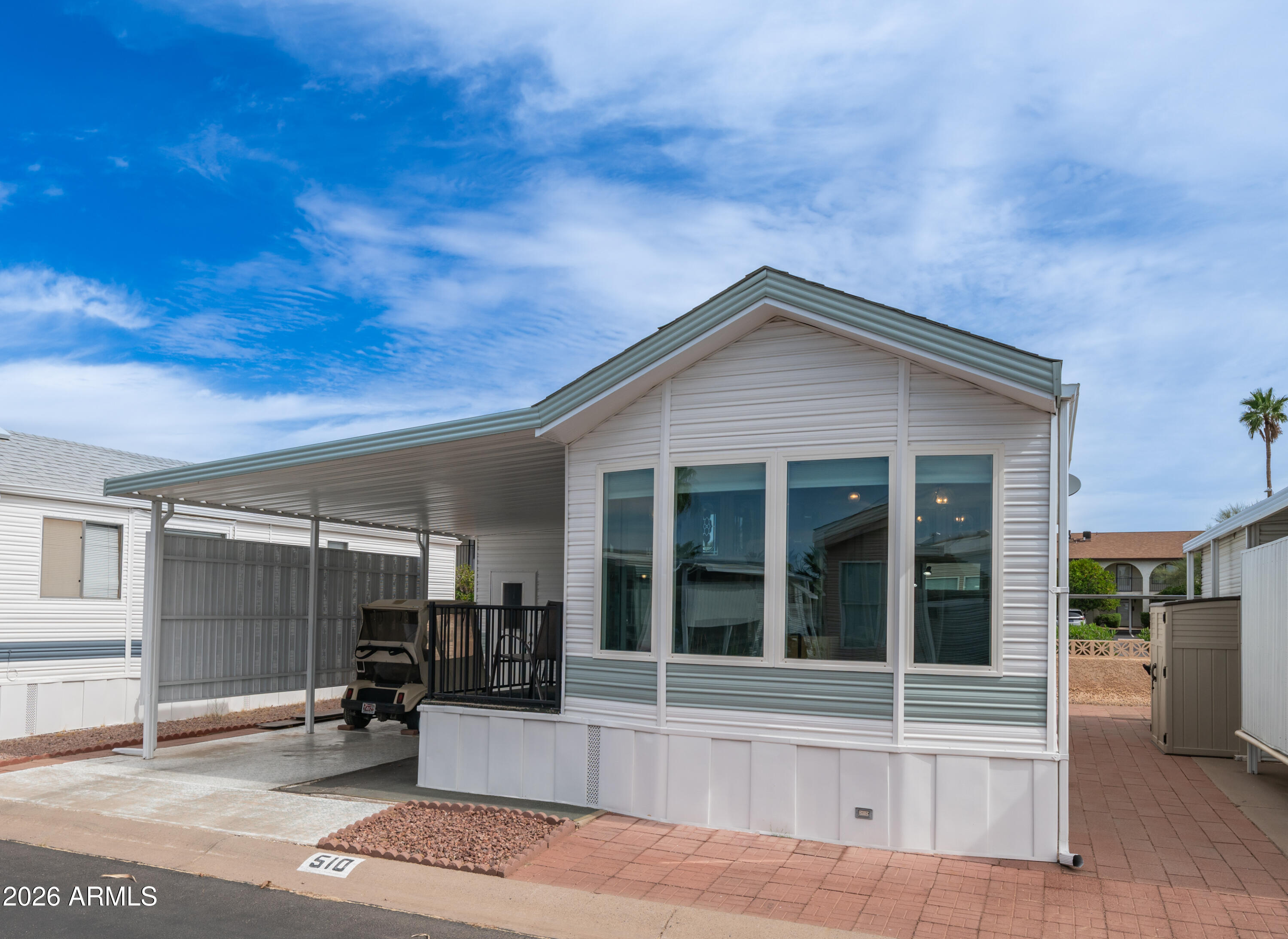 GOLDEN VISTA - Residential